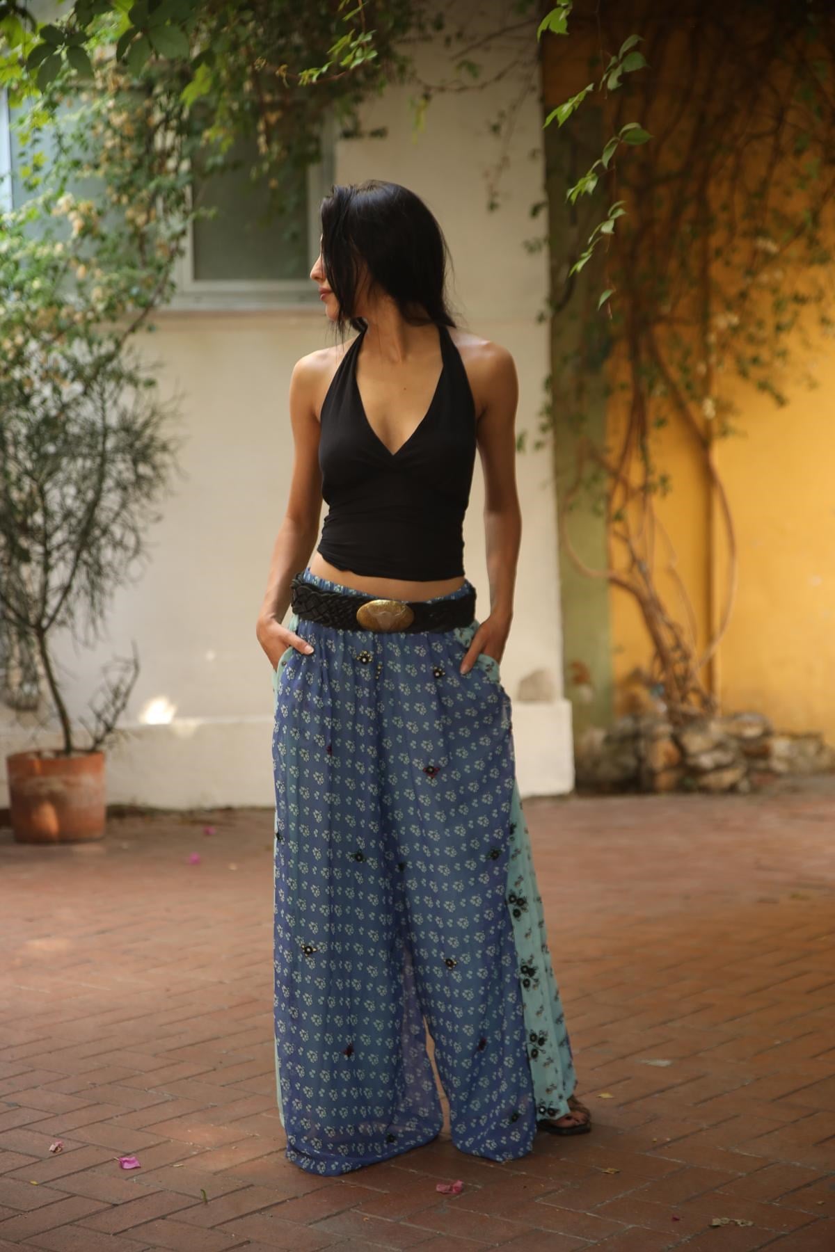 İndigo Mavi Ayna Detaylı İşlemeli Rayon Pantolon