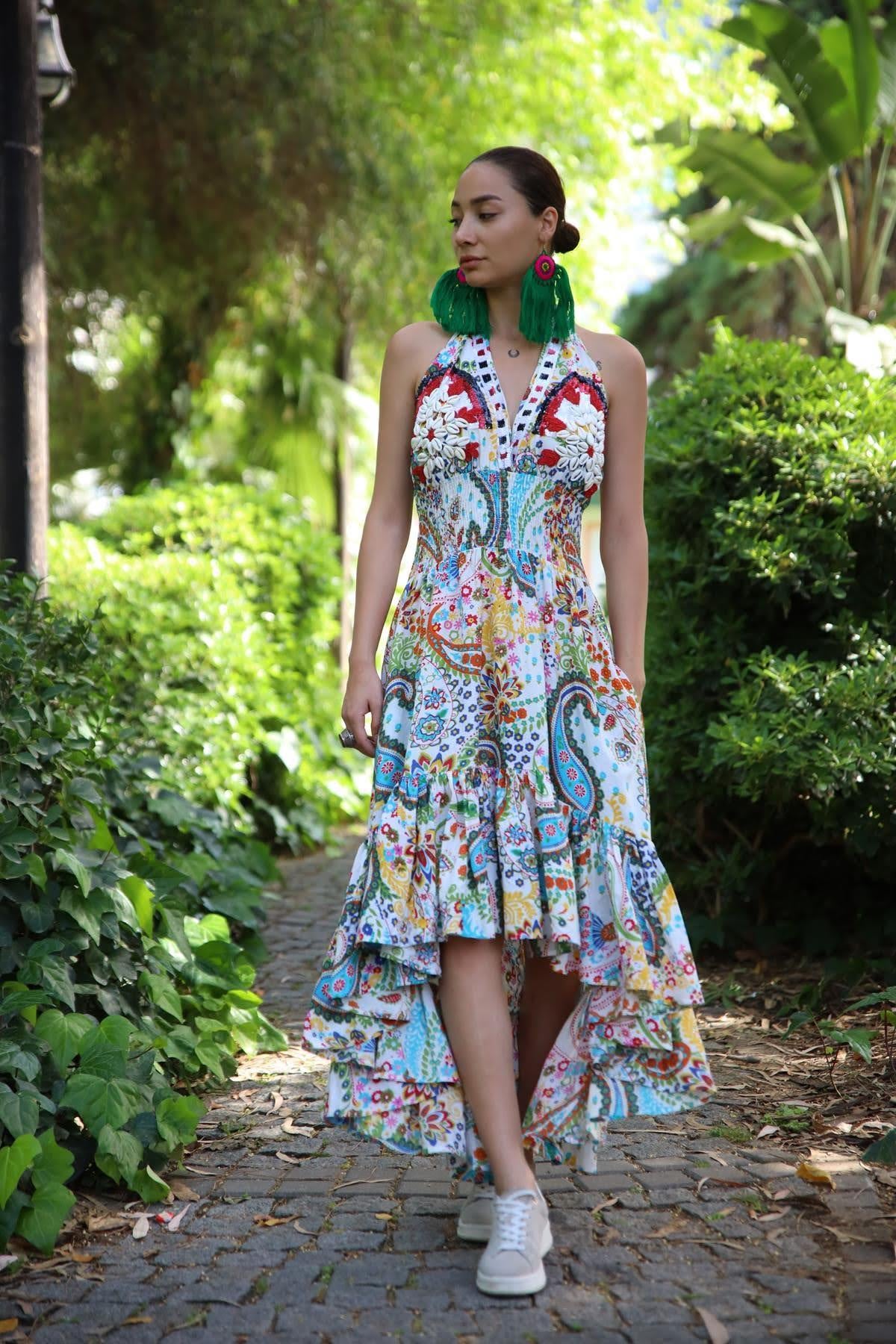 Ekru Boyundan Bağlamalı İşlemeli Önü Kısa Elbise - Şaman Butik Ekru Boyundan Bağlamalı İşlemeli Önü Kısa Elbise