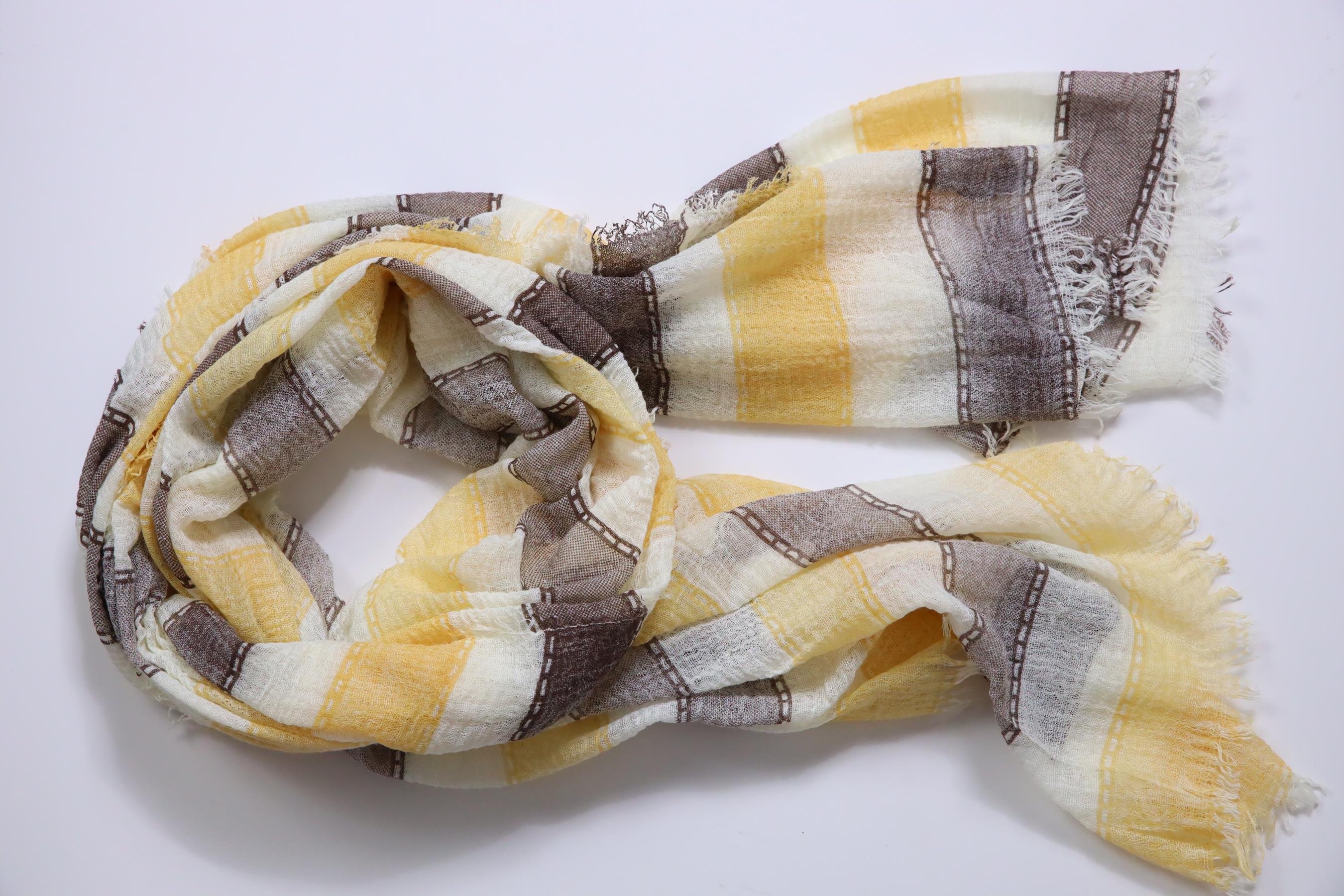  Sarı Kahverengi Film Şeridi Desenli Şal