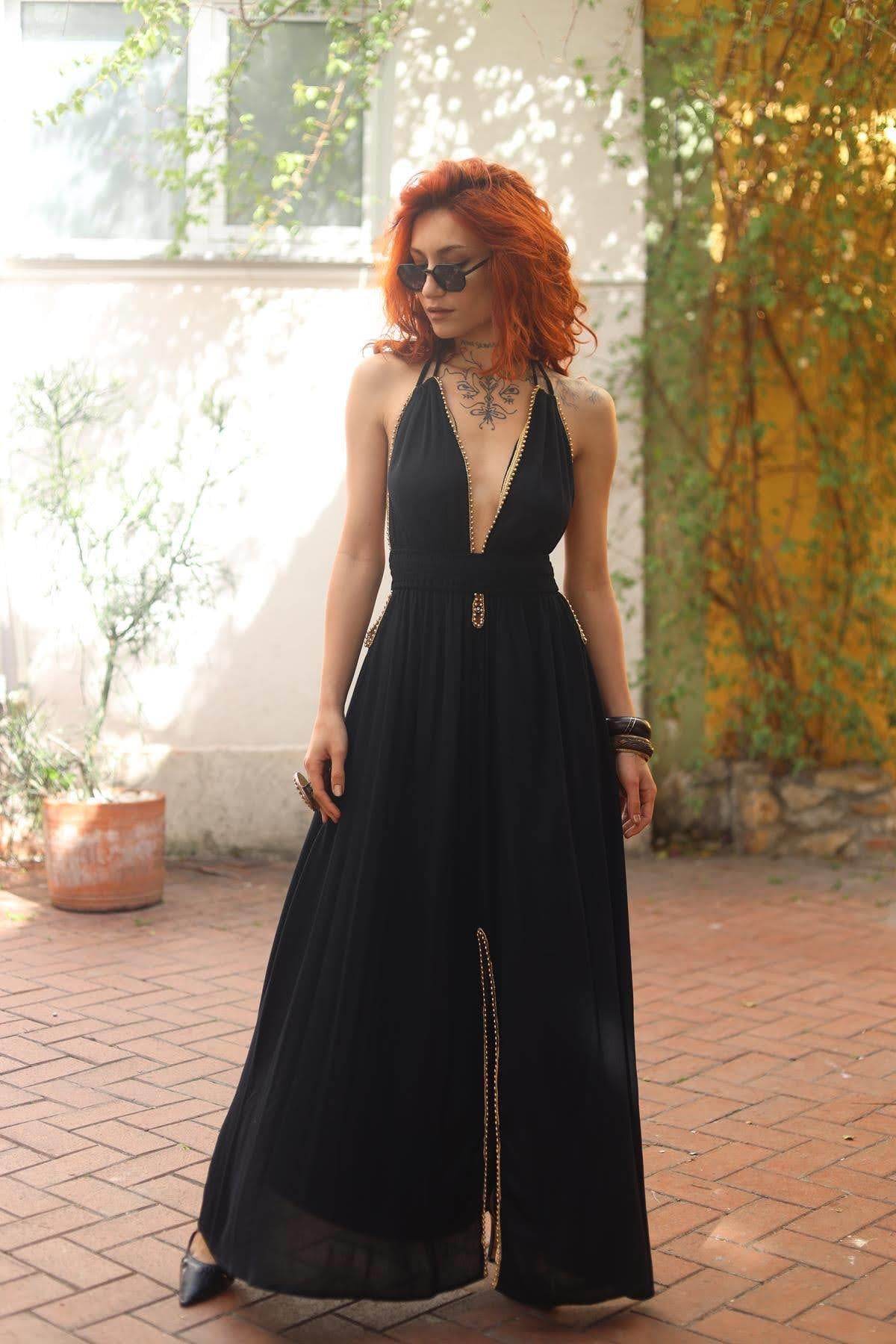 Siyah Boyundan Bağlamalı Boncuk Detaylı Bohem Elbise