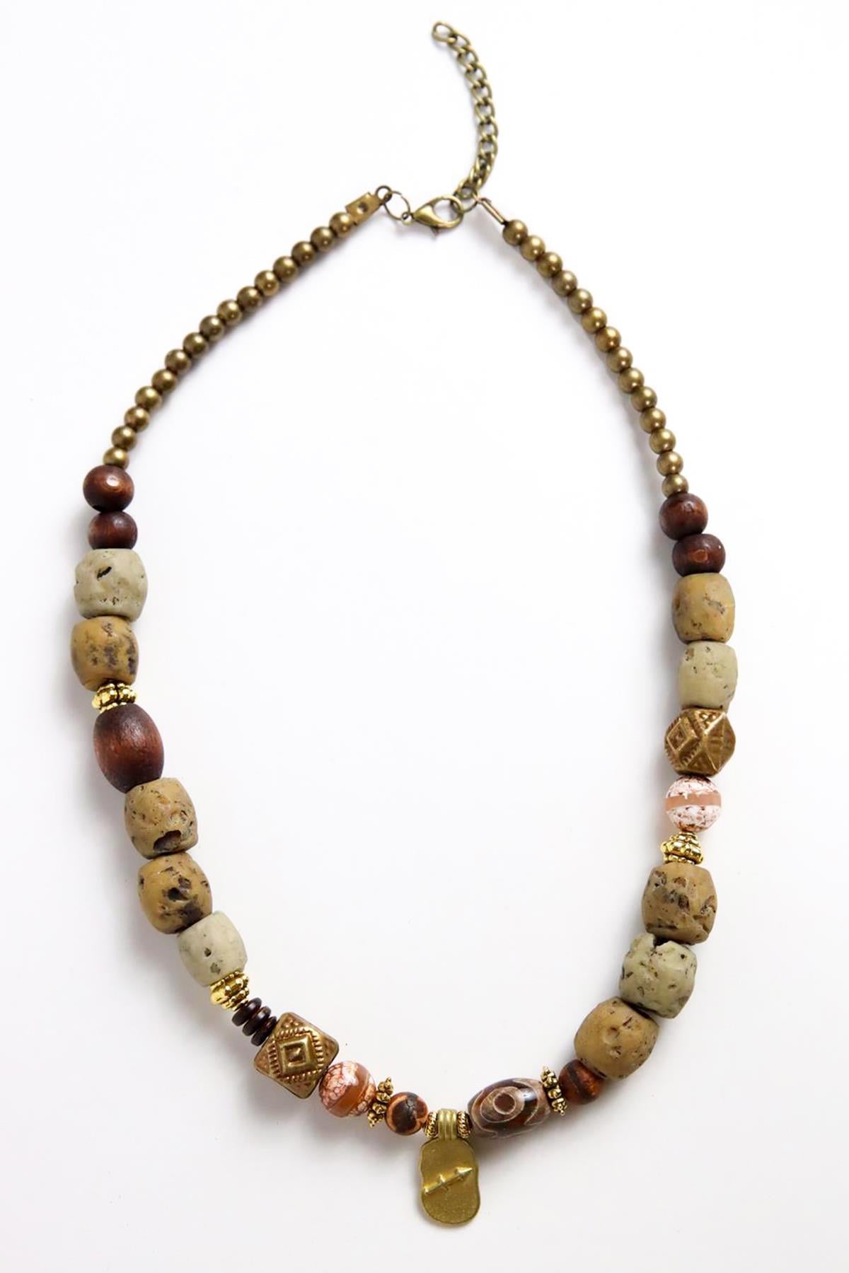 Kahverengi Taş Detaylı Kolye - Şaman Butik Kahverengi Taş Detaylı Kolye