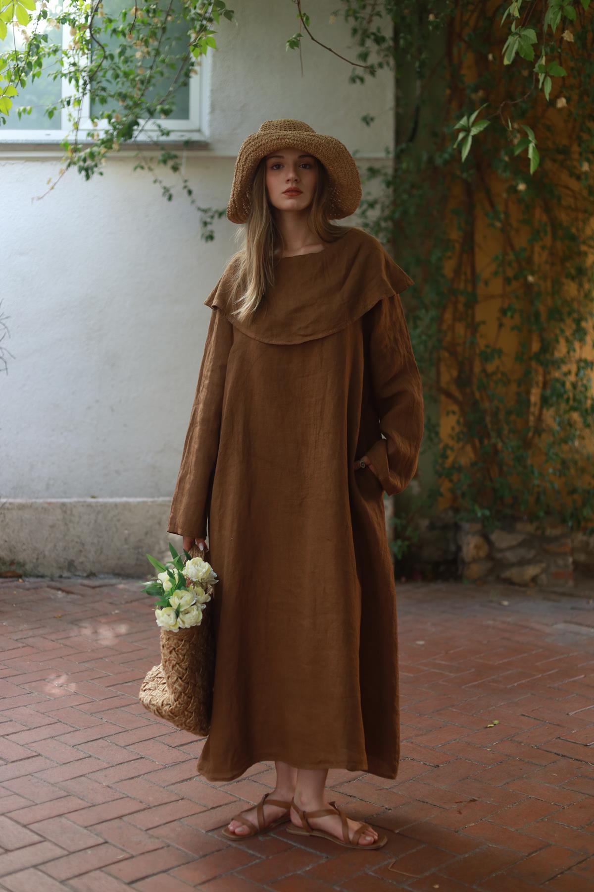 Tarçın Rengi Degaje Yaka Keten Elbise