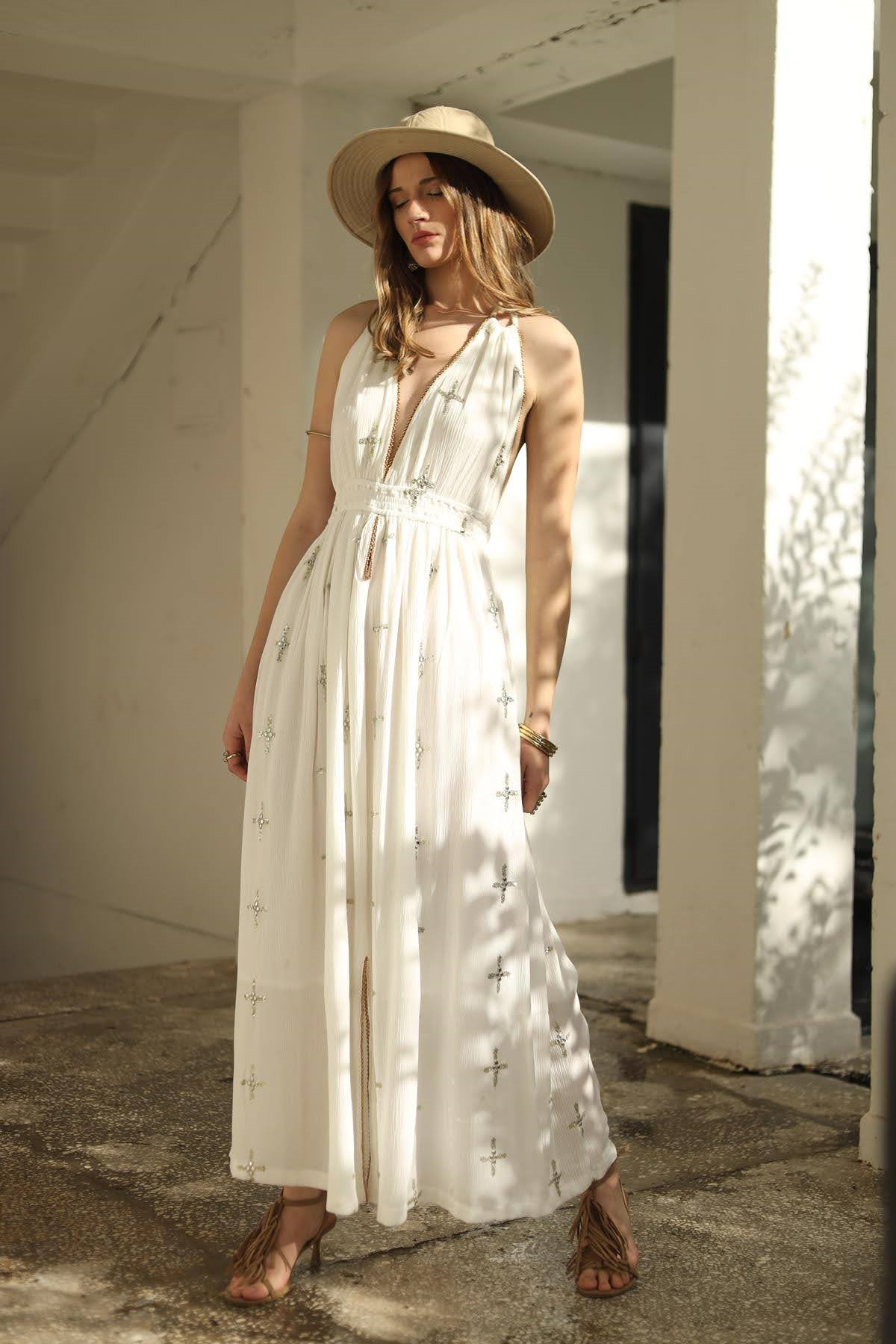 Beyaz Pullu Ayna Detaylı Örgü Askılı Elbise