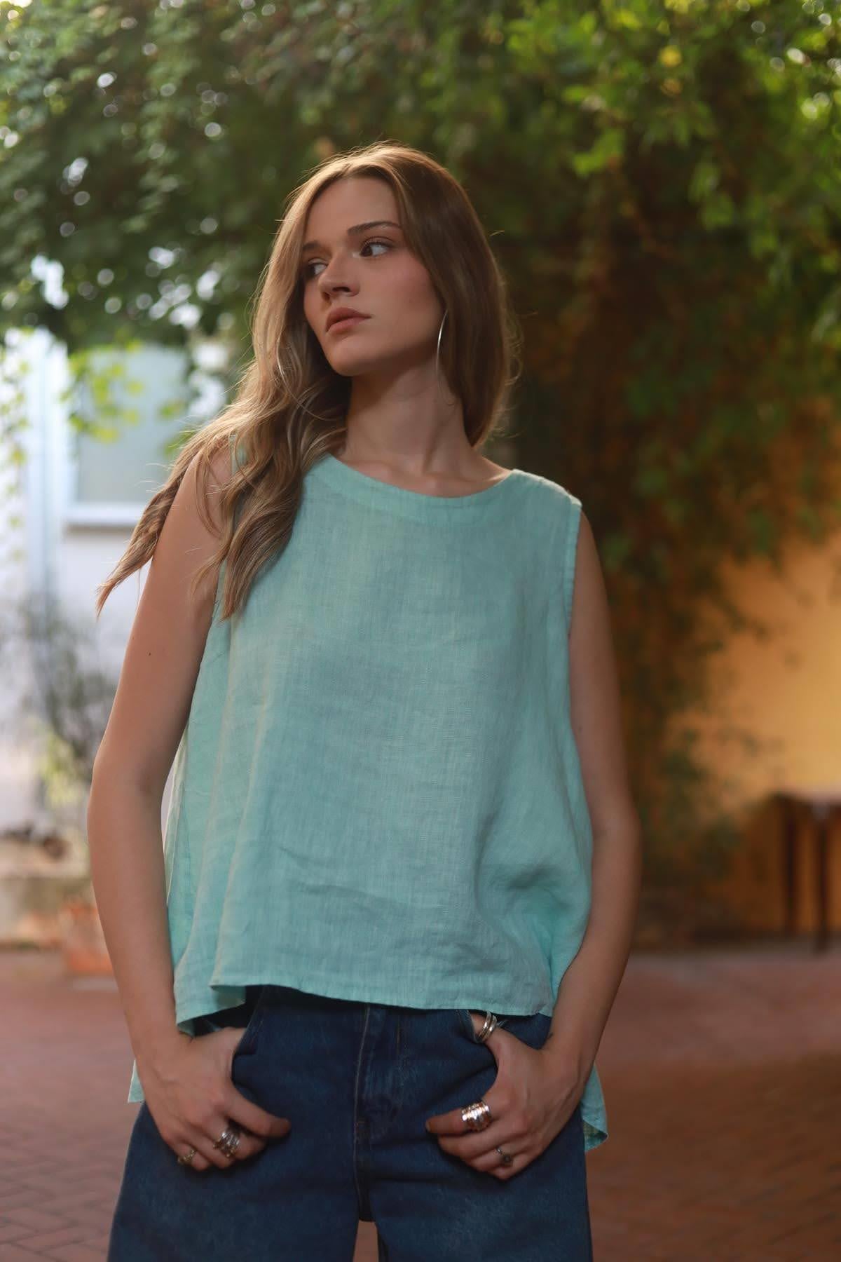 Su Yeşili Sırtı Bağlamalı Sıfır Kol Keten Bluz