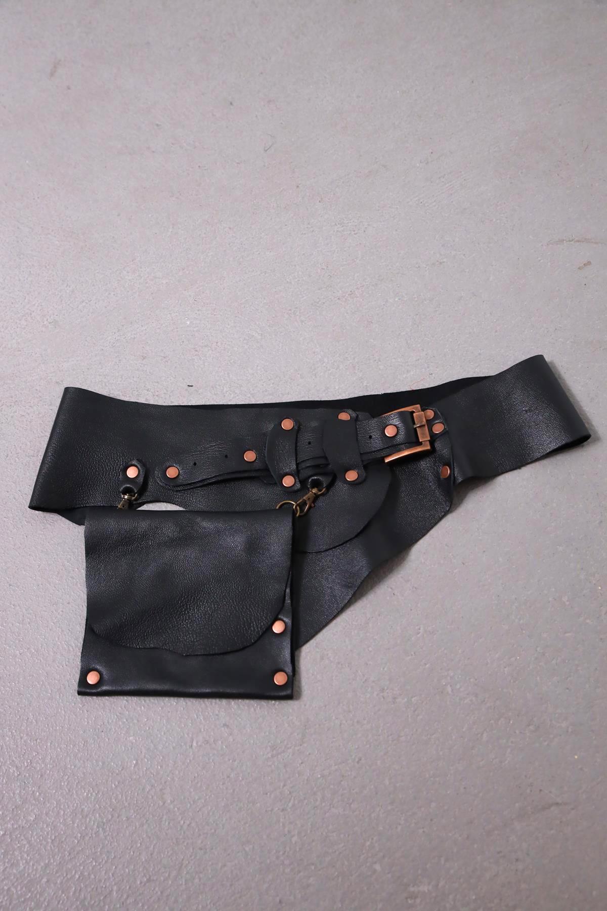 Siyah Cepli Deri Kemer - Şaman Butik Siyah Cepli Deri Kemer