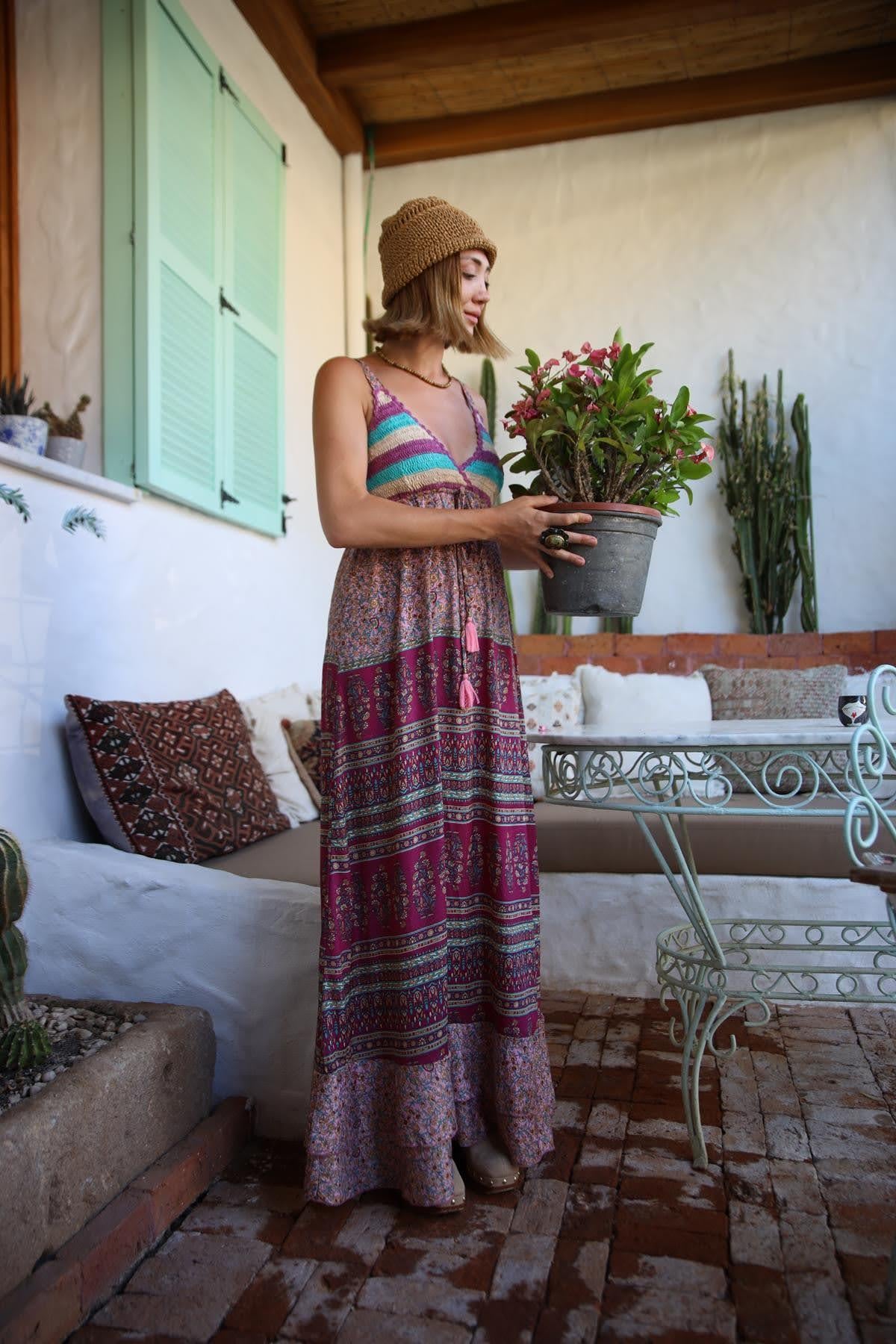 Bordo Örgü Detaylı Askılı İpek Elbise - Şaman Butik Bordo Örgü Detaylı Askılı İpek Elbise