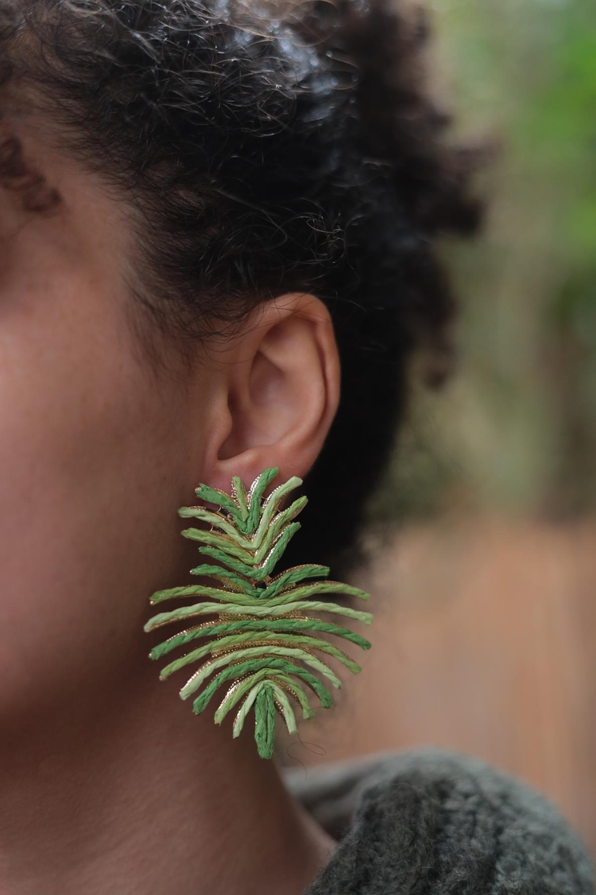 Yeşil Palmiye Yaprak Küpe