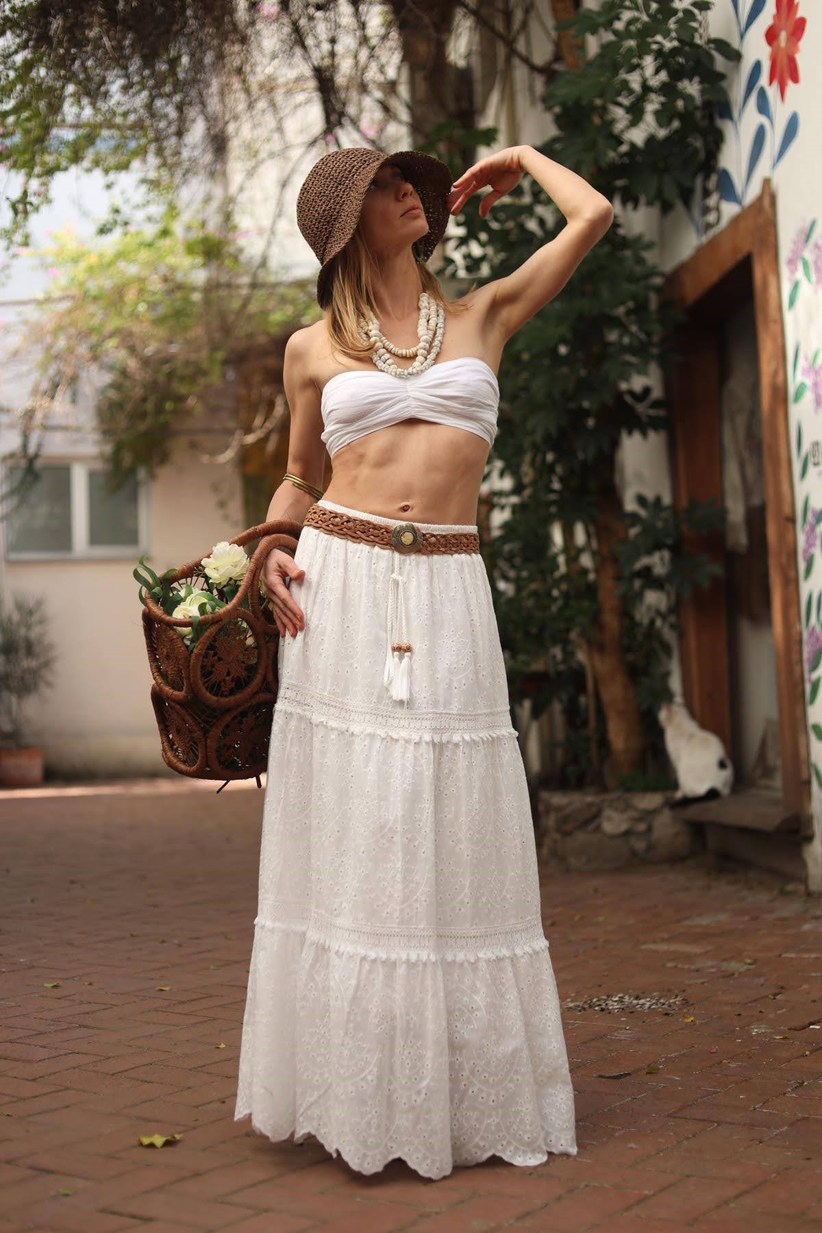 Beyaz Püsküllü Güpür Etek