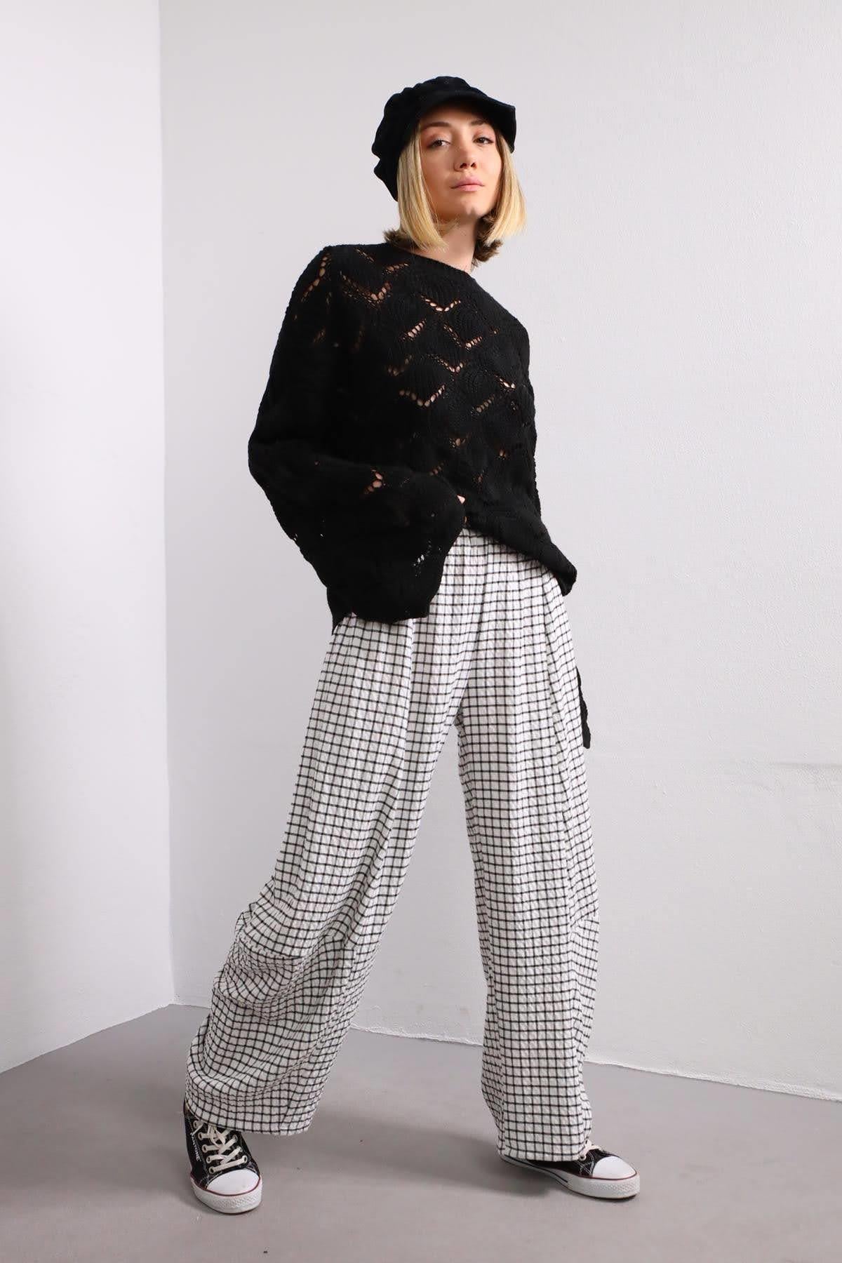 Beyaz Kareli Pantolon - Şaman Butik - Bohem Giyim ve Aksesuar | Kadın & Erkek Beyaz Kareli Pantolon