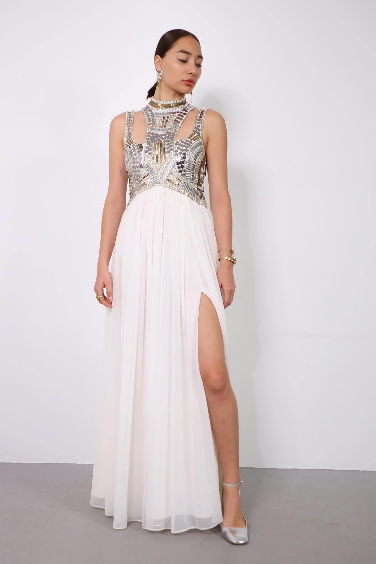 Ekru Pul İşlemeli Boyundan Askılı Tasarım Elbise - Şaman Butik Ekru Pul İşlemeli Boyundan Askılı Tasarım Elbise