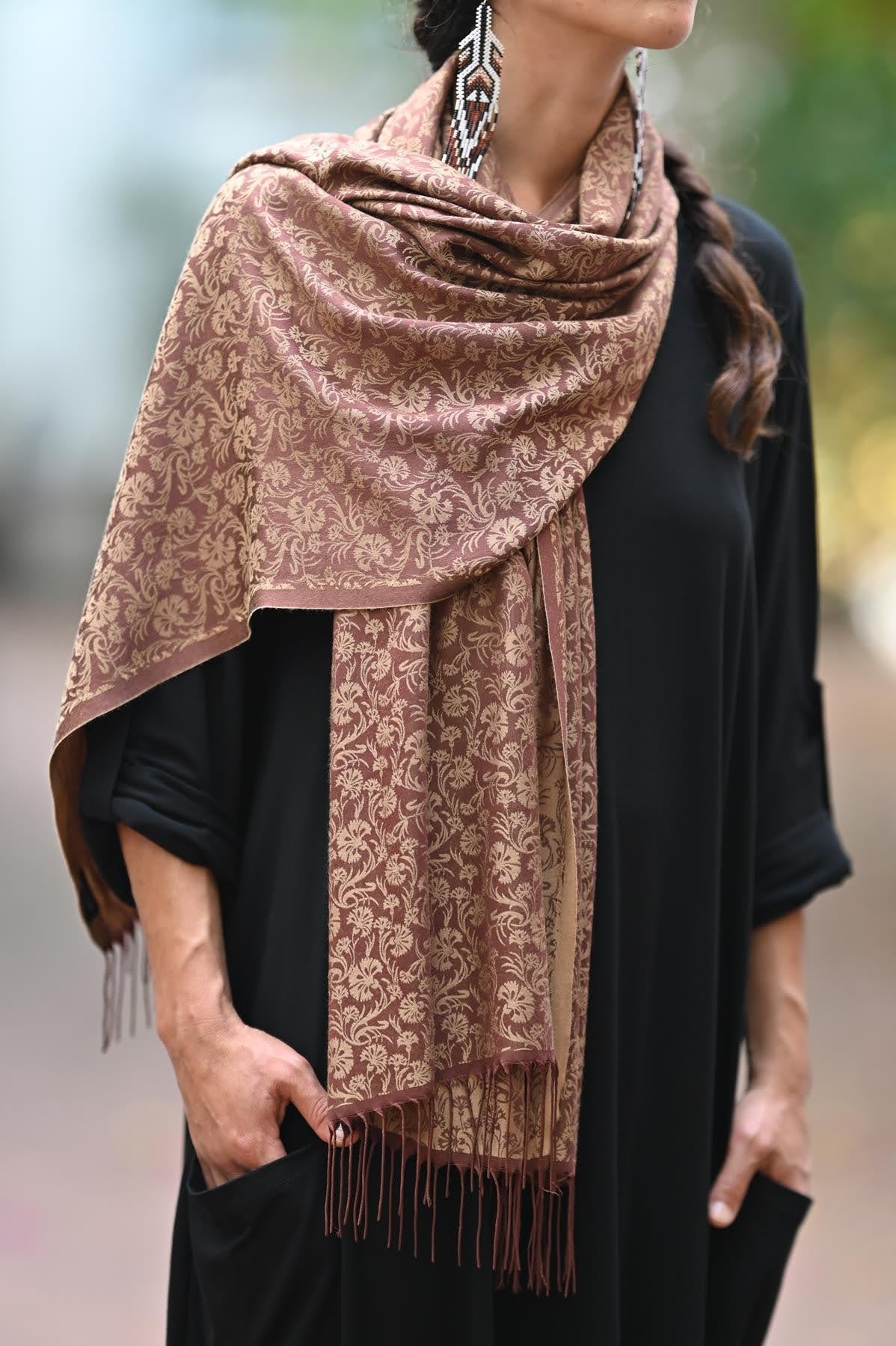 Kahverengi Çift Taraflı İpek Şal