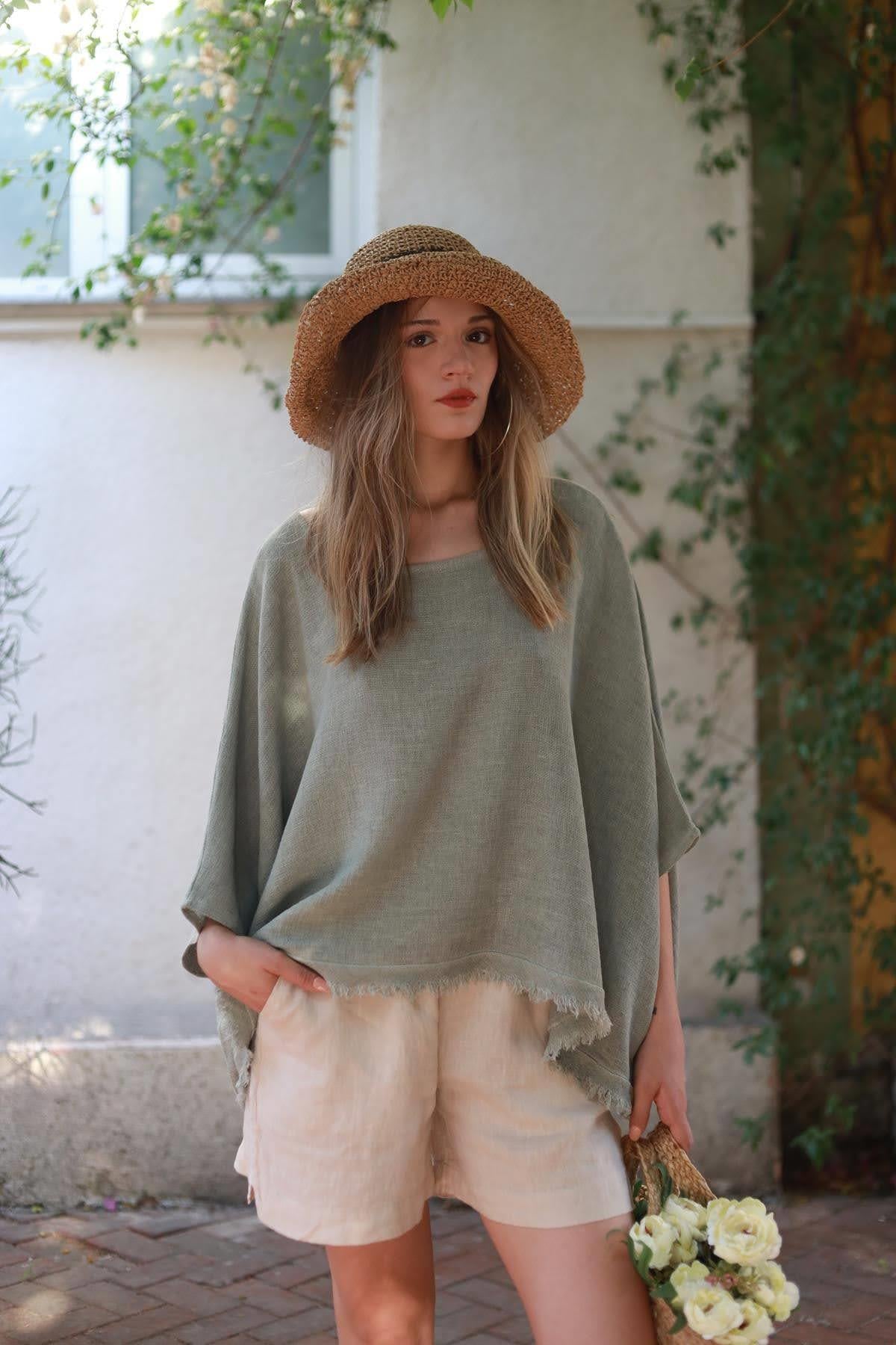 Haki Yarasa Kol Saçaklı Soft Keten Bluz