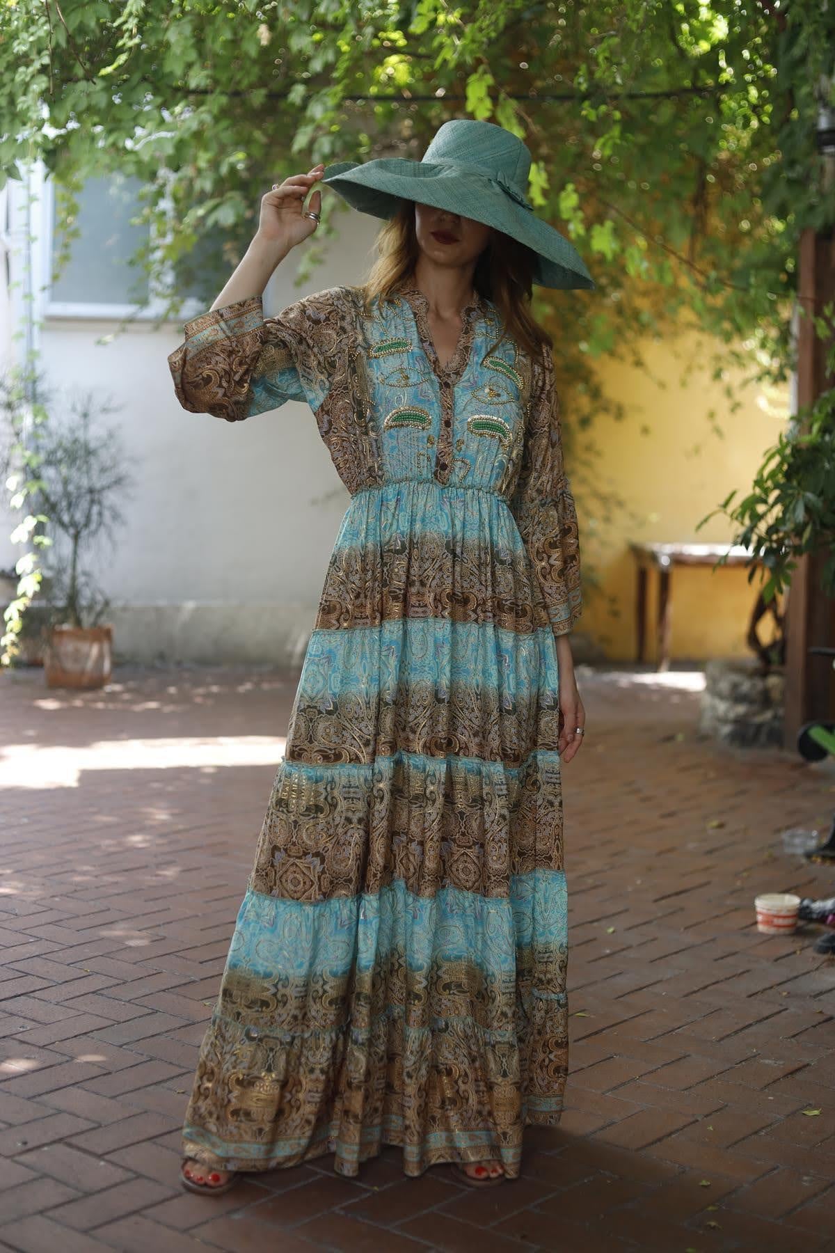 Turkuaz Boncuk İşlemeli İspanyol Kol İpek Elbise