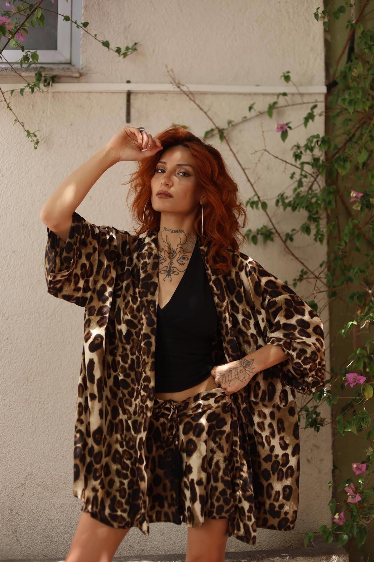 Brown Leopard Patterned Short Caftan