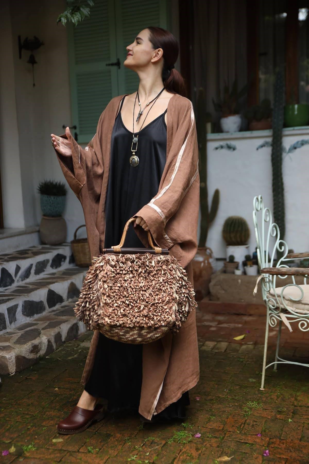 Kahverengi Saten Detaylı Kaftan