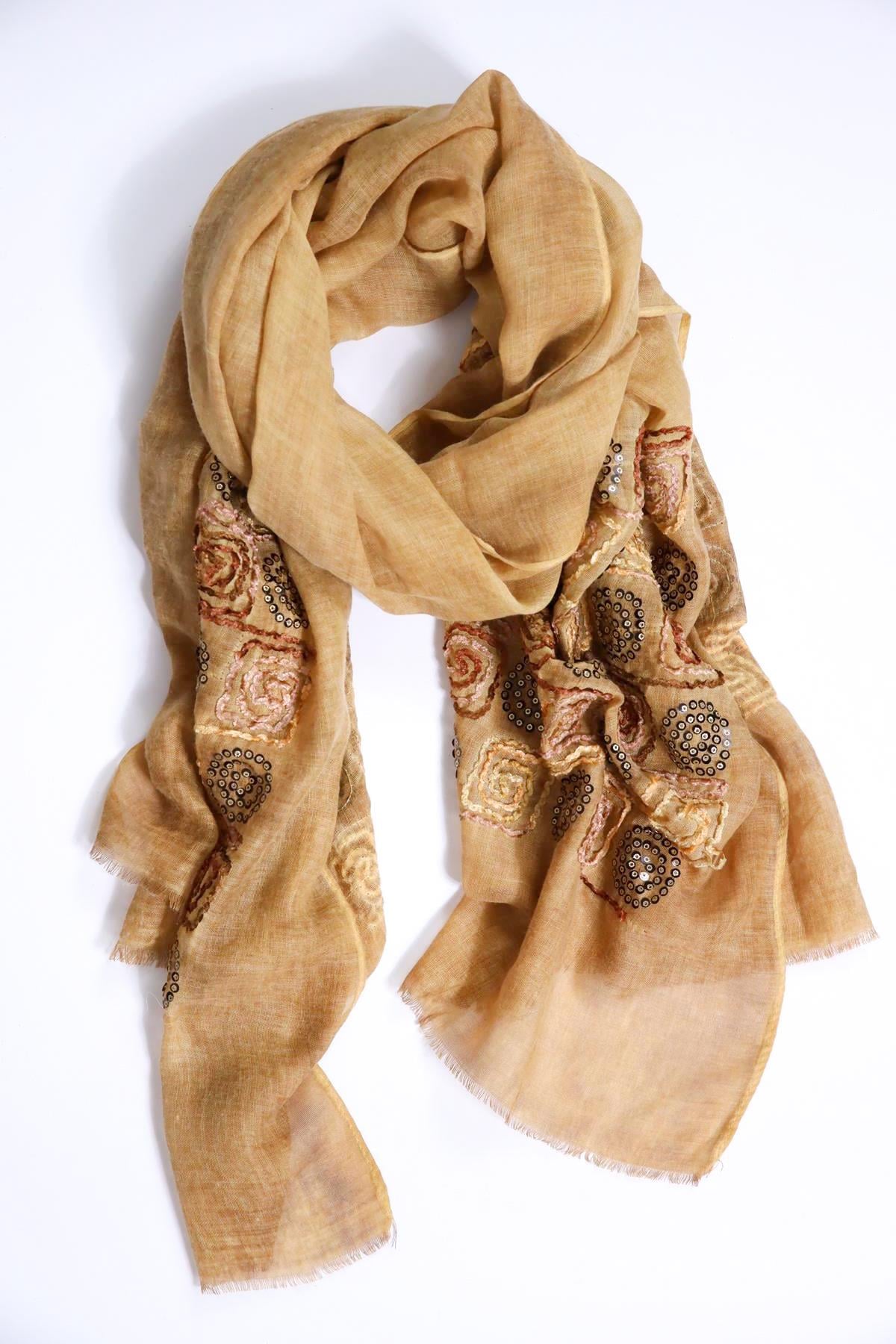 Camel Rengi İşlemeli Saçaklı Şal Camel Rengi İşlemeli Saçaklı Şal