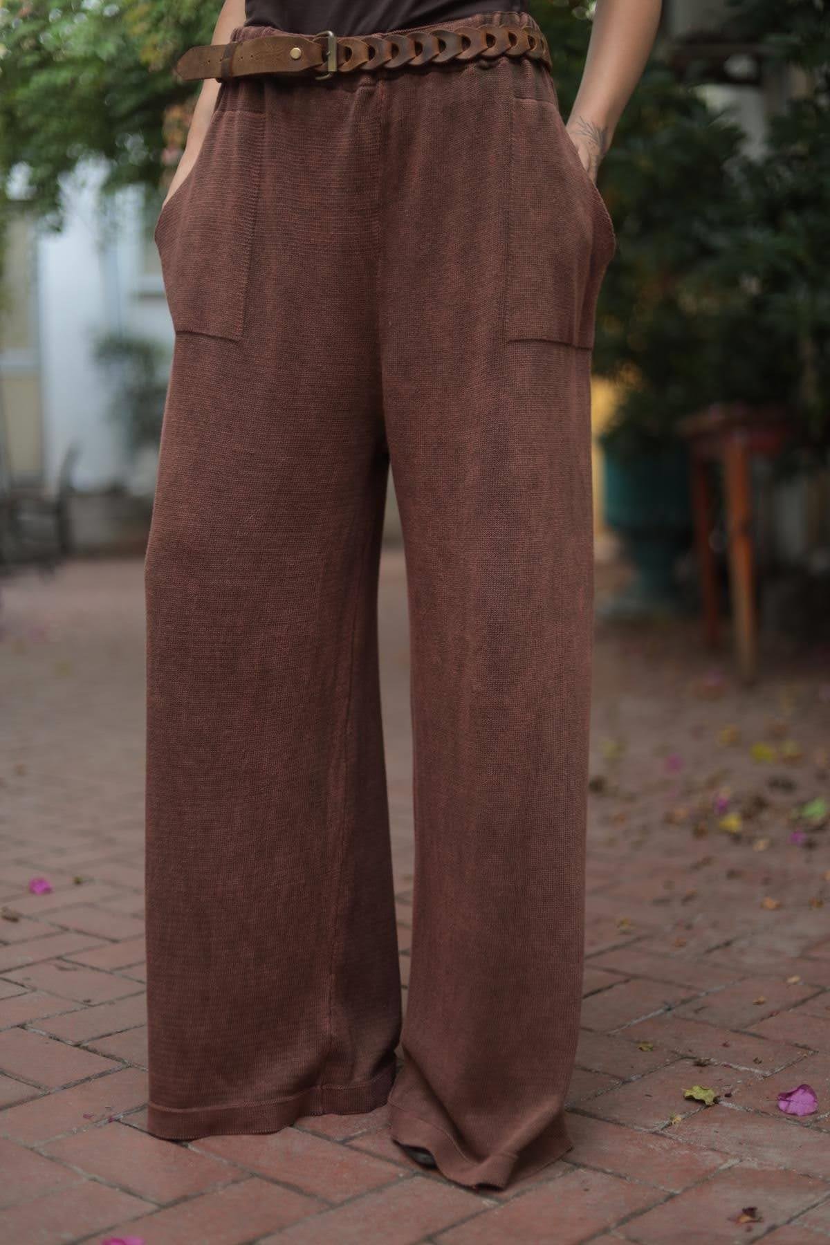 Kahverengi Geniş Paça Yıkamalı Triko Pantolon