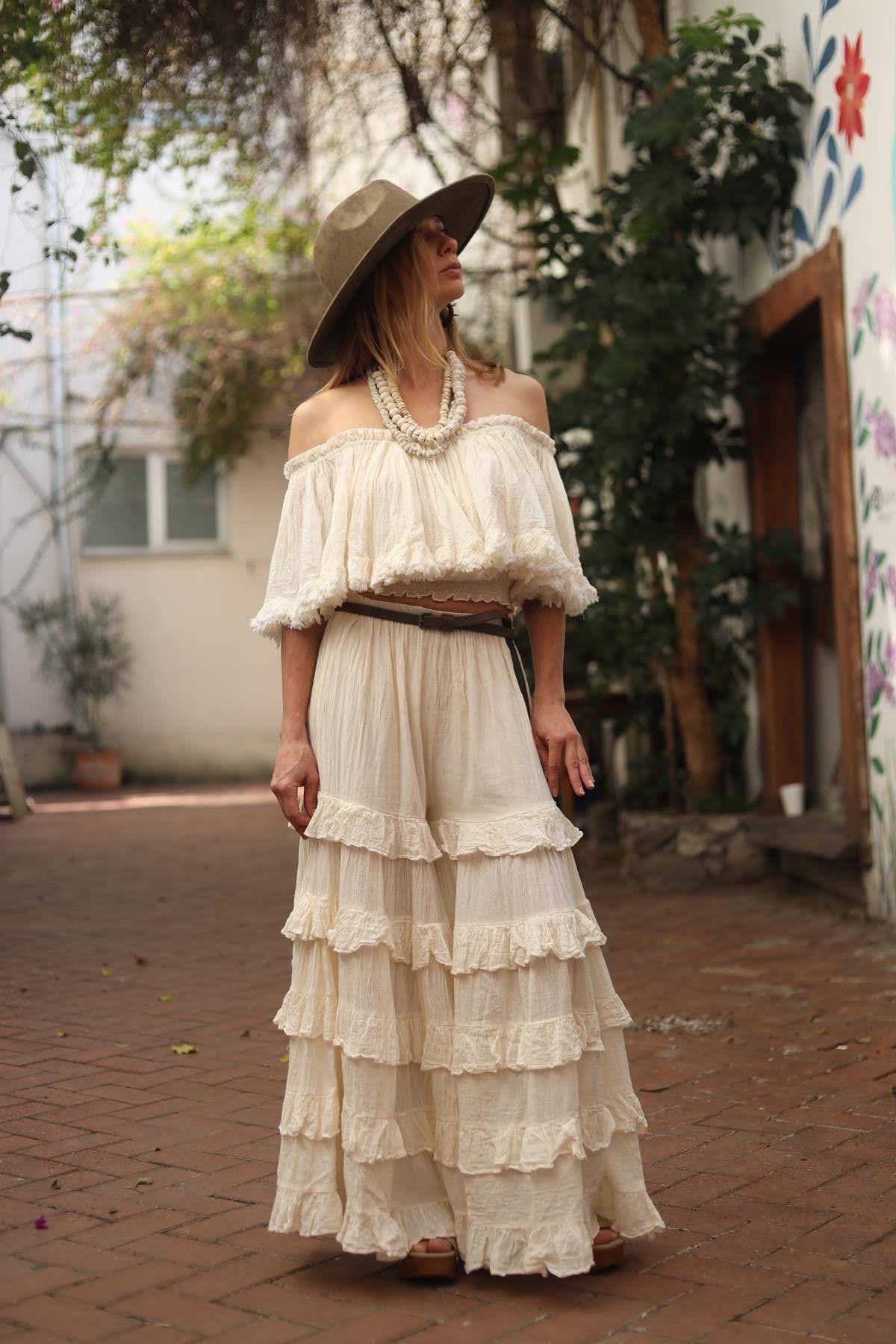 Ekru Kat Kat Volanlı Bohem Pantolon