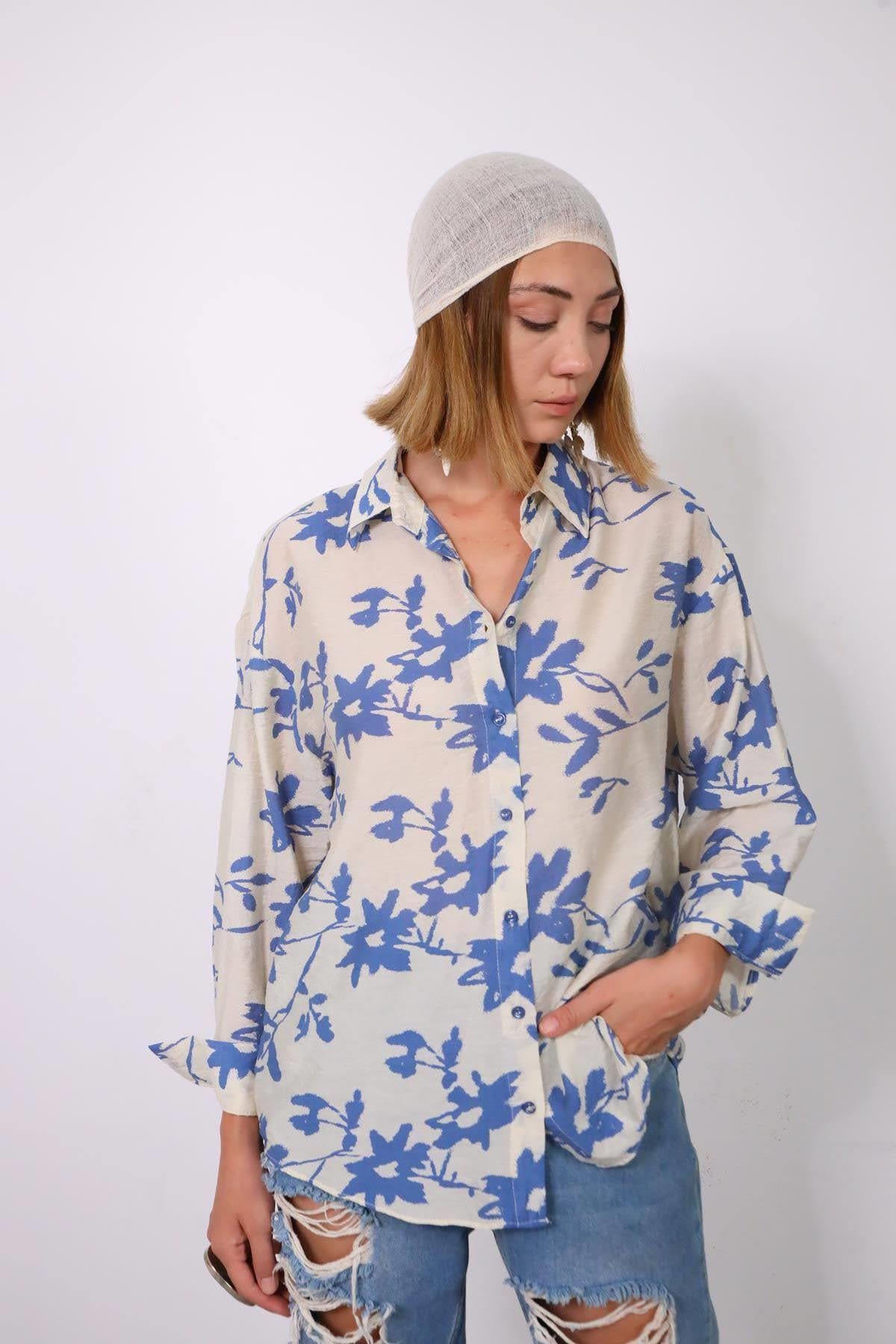  Saks Mavisi Desenli Sırtı Pileli Gömlek