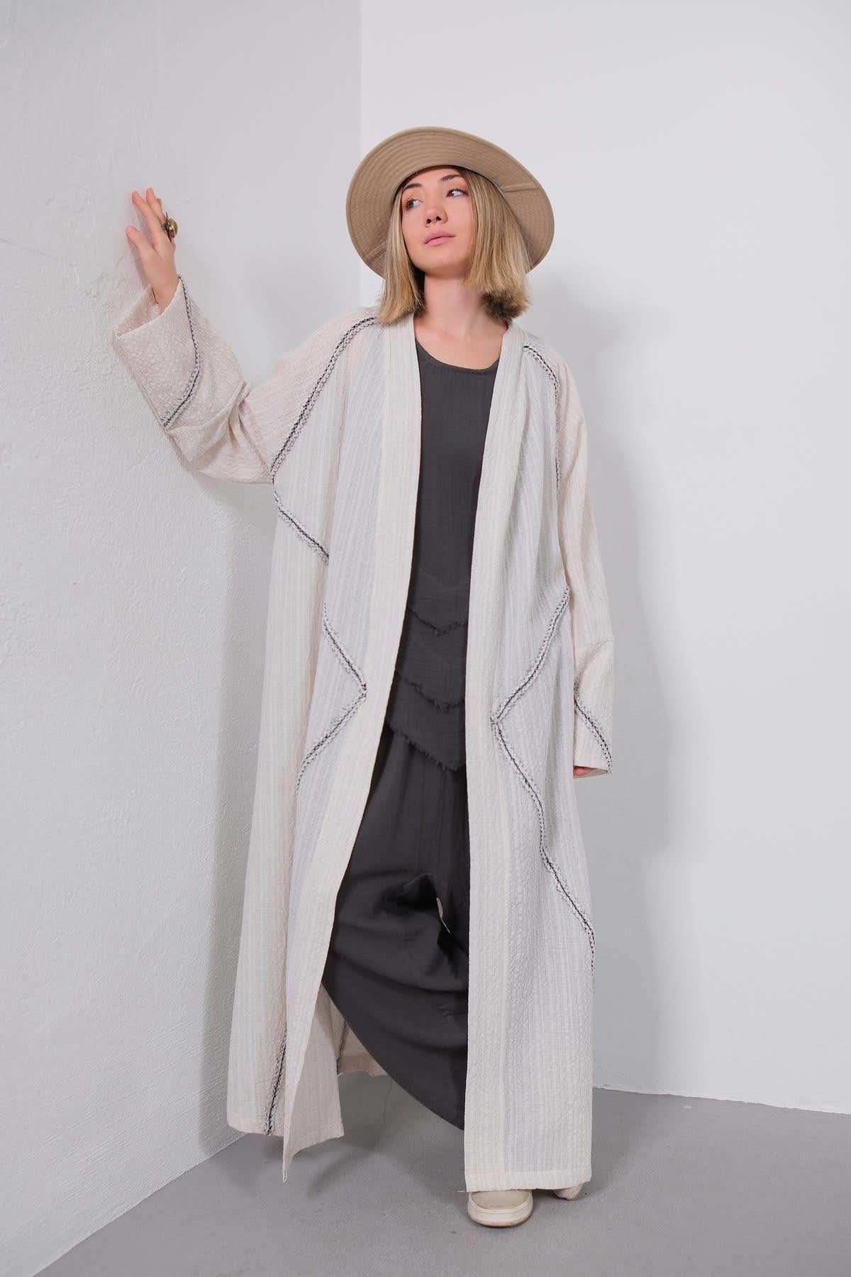 Krem Rengi Şerit Dantelli Uzun Kimono - Şaman Butik Krem Rengi Şerit Dantelli Uzun Kimono