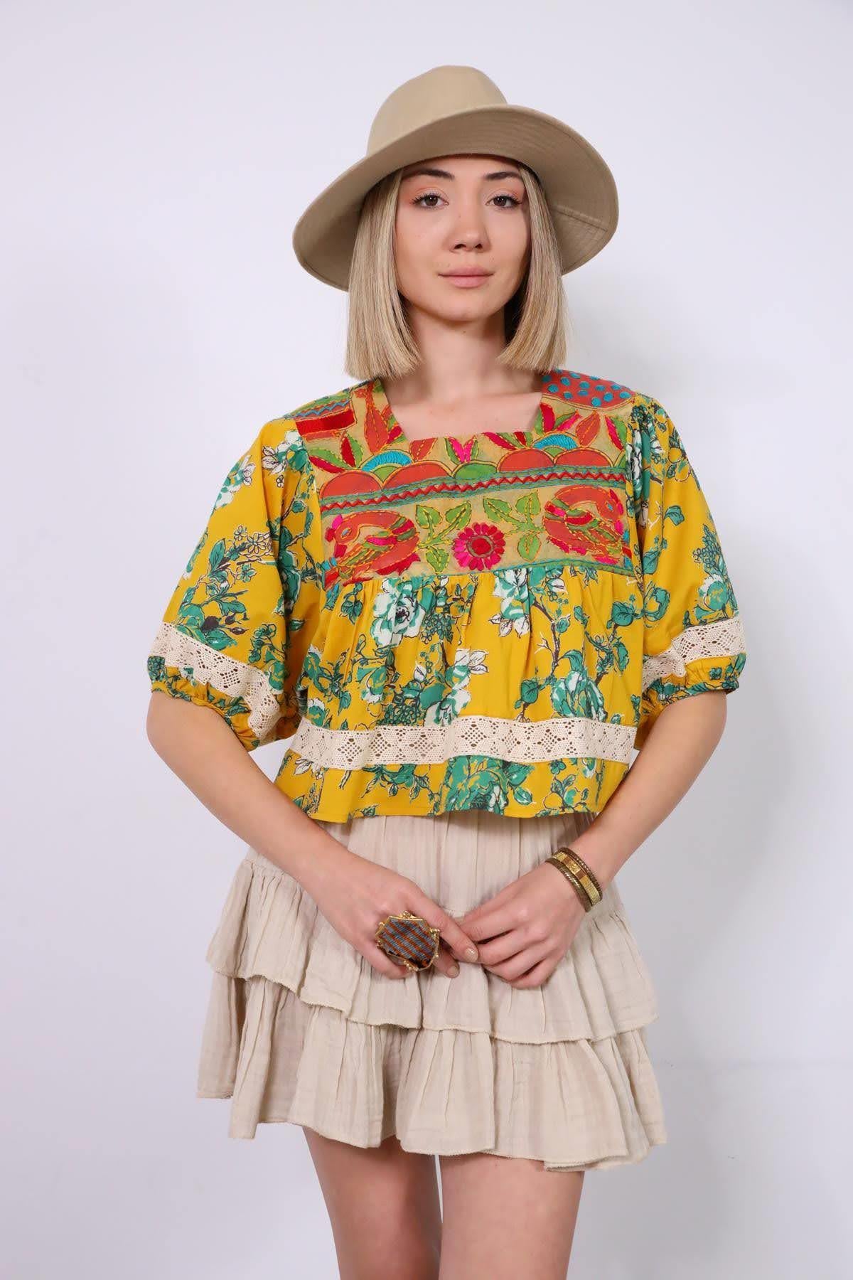 Hardal Rengi Kare Yaka Güpürlü Otantik Bluz - Şaman Butik Hardal Rengi Kare Yaka Güpürlü Otantik Bluz