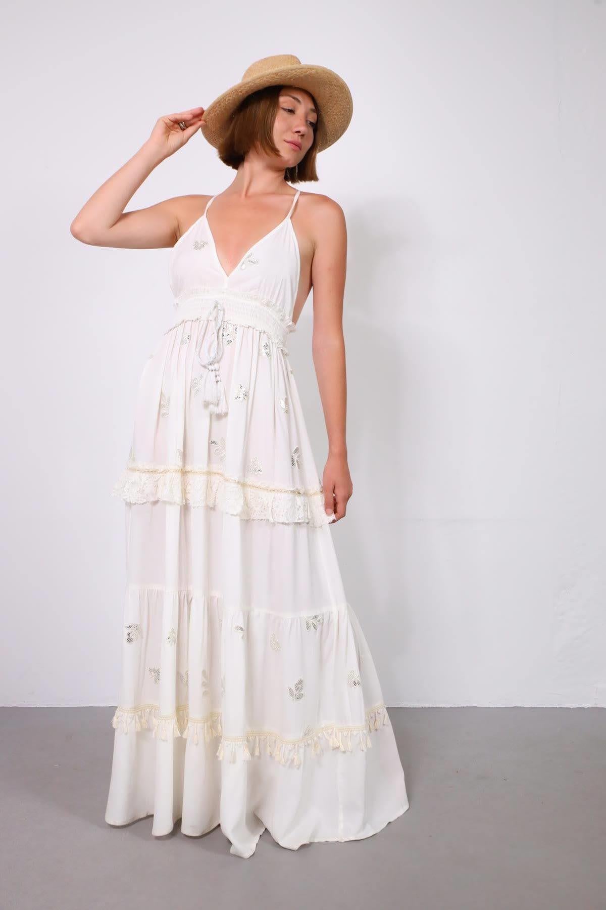 Beyaz İşlemeli Güpür Detaylı Askılı Elbise - Şaman Butik Beyaz İşlemeli Güpür Detaylı Askılı Elbise