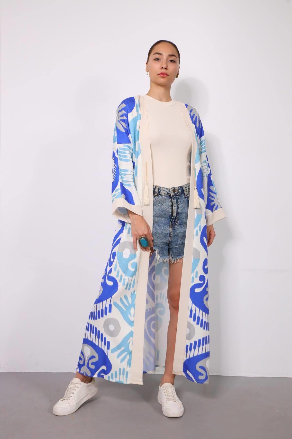 Krem Rengi Desenli Yanları Yırtmaçlı Kimono - Şaman Butik Krem Rengi Desenli Yanları Yırtmaçlı Kimono