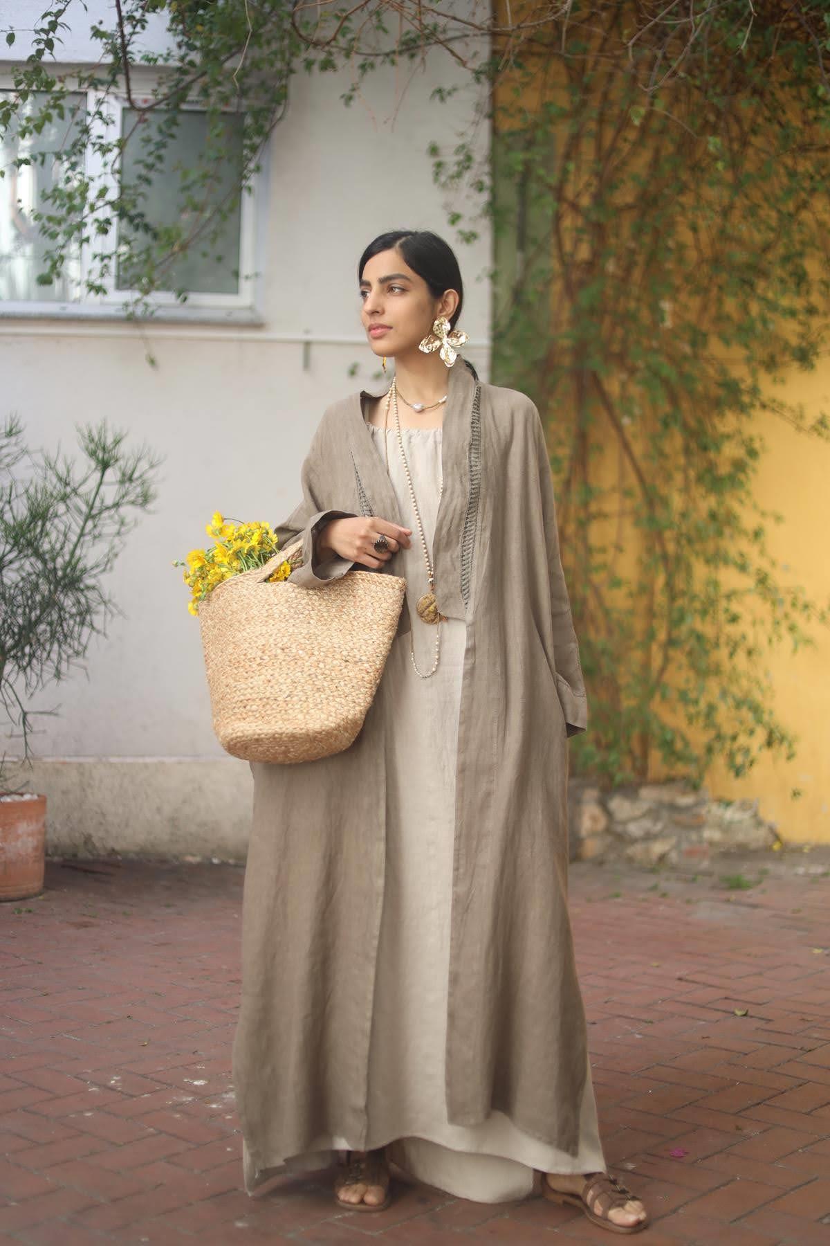 Vizon Rengi Yaka Detaylı Keten Kaftan