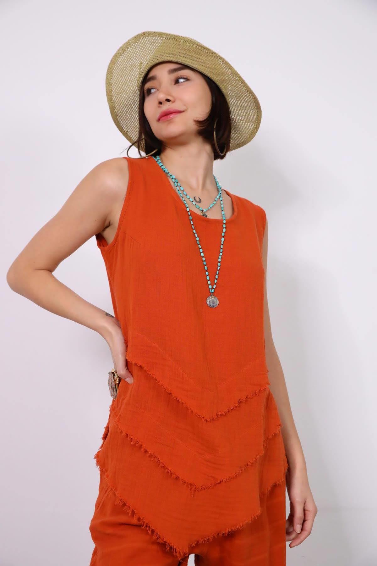  Kiremit Rengi Askılı Üçgen Püsküllü Müslin Bluz