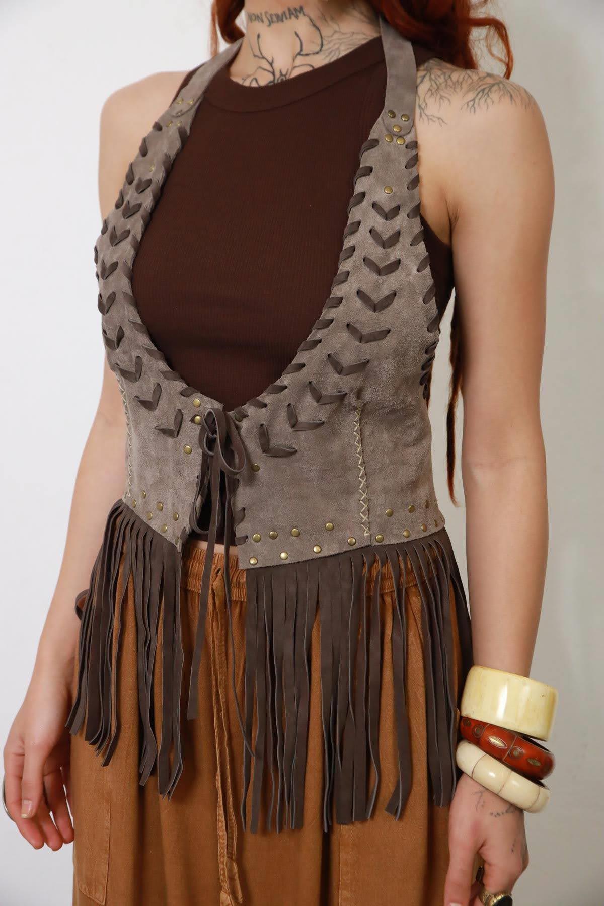 Vizon Rengi Boyundan Askılı Tasarım Süet Deri Yelek