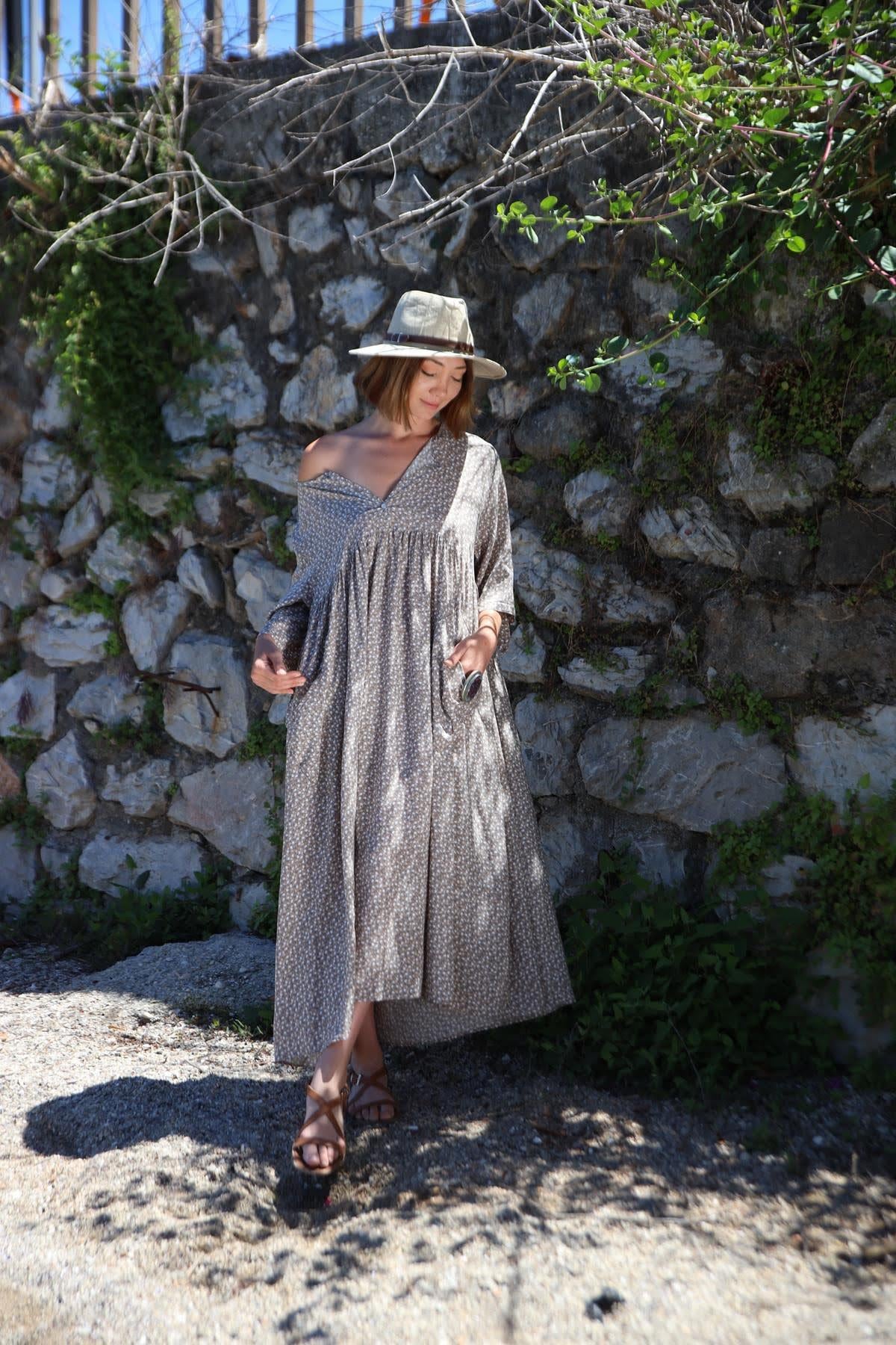 Bej Çiçekli Önü Düğmeli Elbise - Şaman Butik - Bohem Giyim ve Aksesuar | Kadın & Erkek Bej Çiçekli Önü Düğmeli Elbise