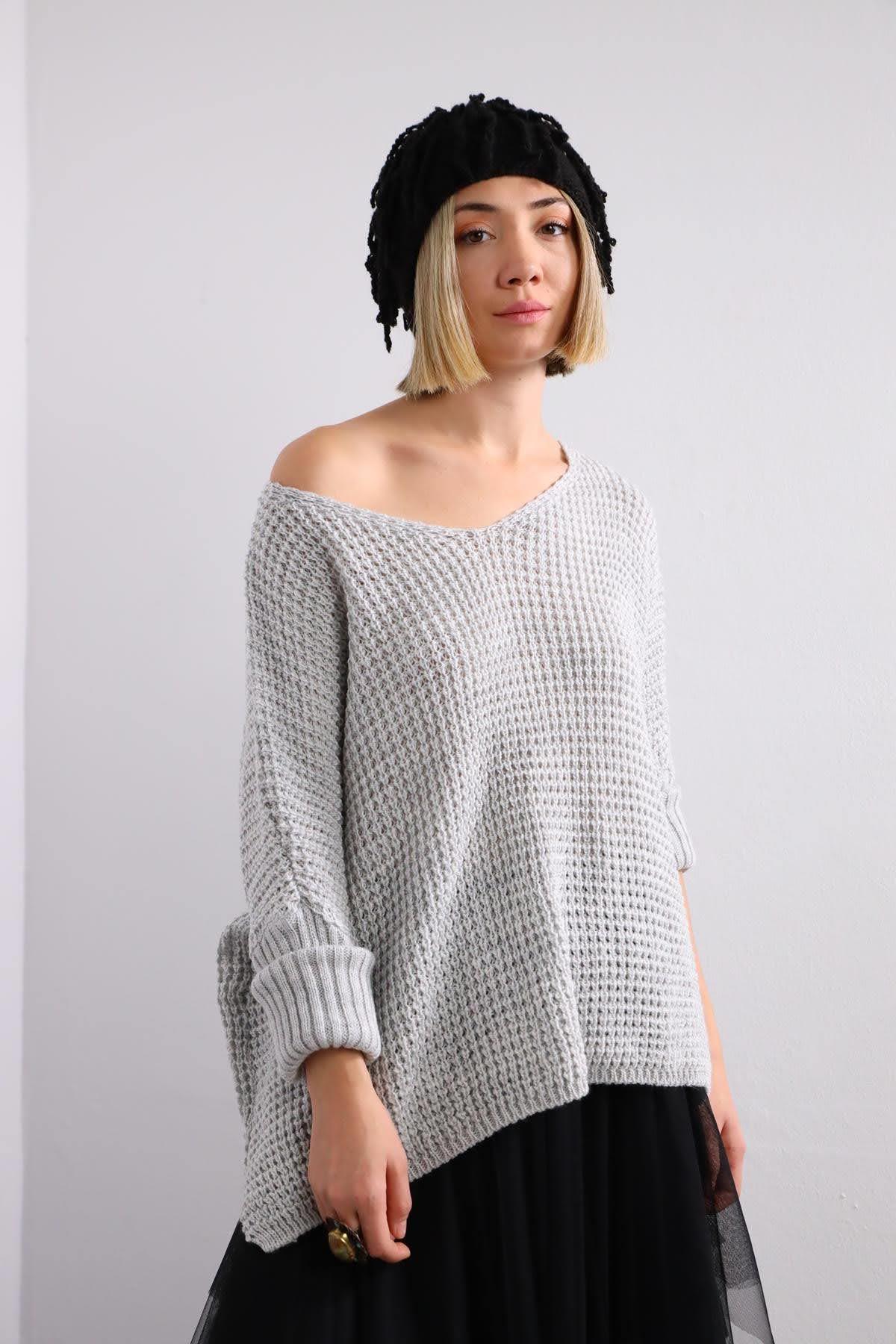 Gri Arkası Uzun Örgü Kazak - Şaman Butik Gri Arkası Uzun Örgü Kazak