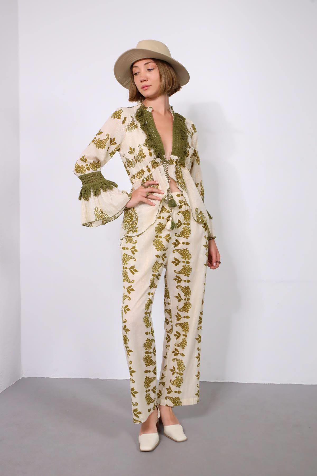 Haki Etnik Desenli Püsküllü Ceket ve Pantolon Takım - Şaman Butik Haki Etnik Desenli Püsküllü Ceket ve Pantolon Takım