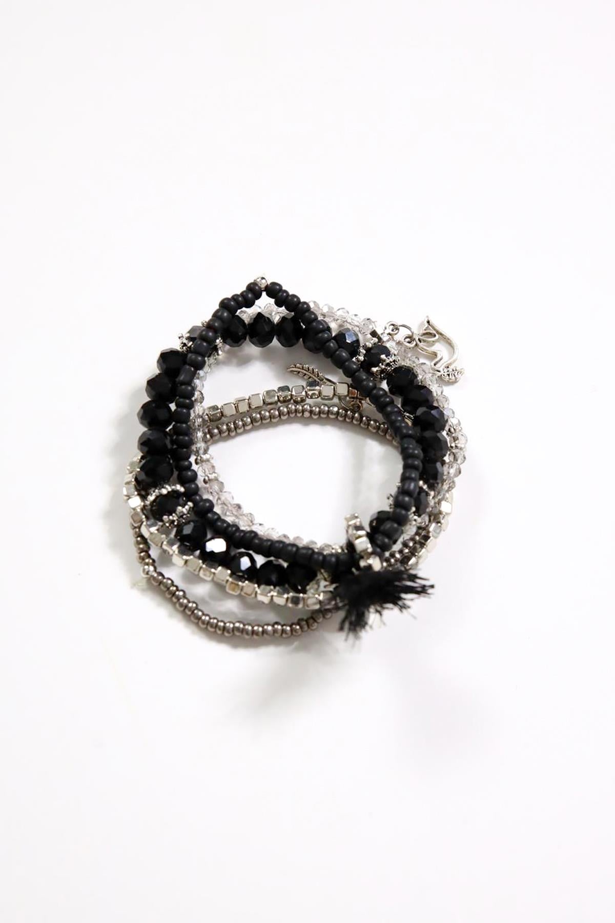 Renkli Püskül Detaylı Çoklu Tasarım Doğal Taş Bileklik Renkli Püskül Detaylı Çoklu Tasarım Doğal Taş Bileklik