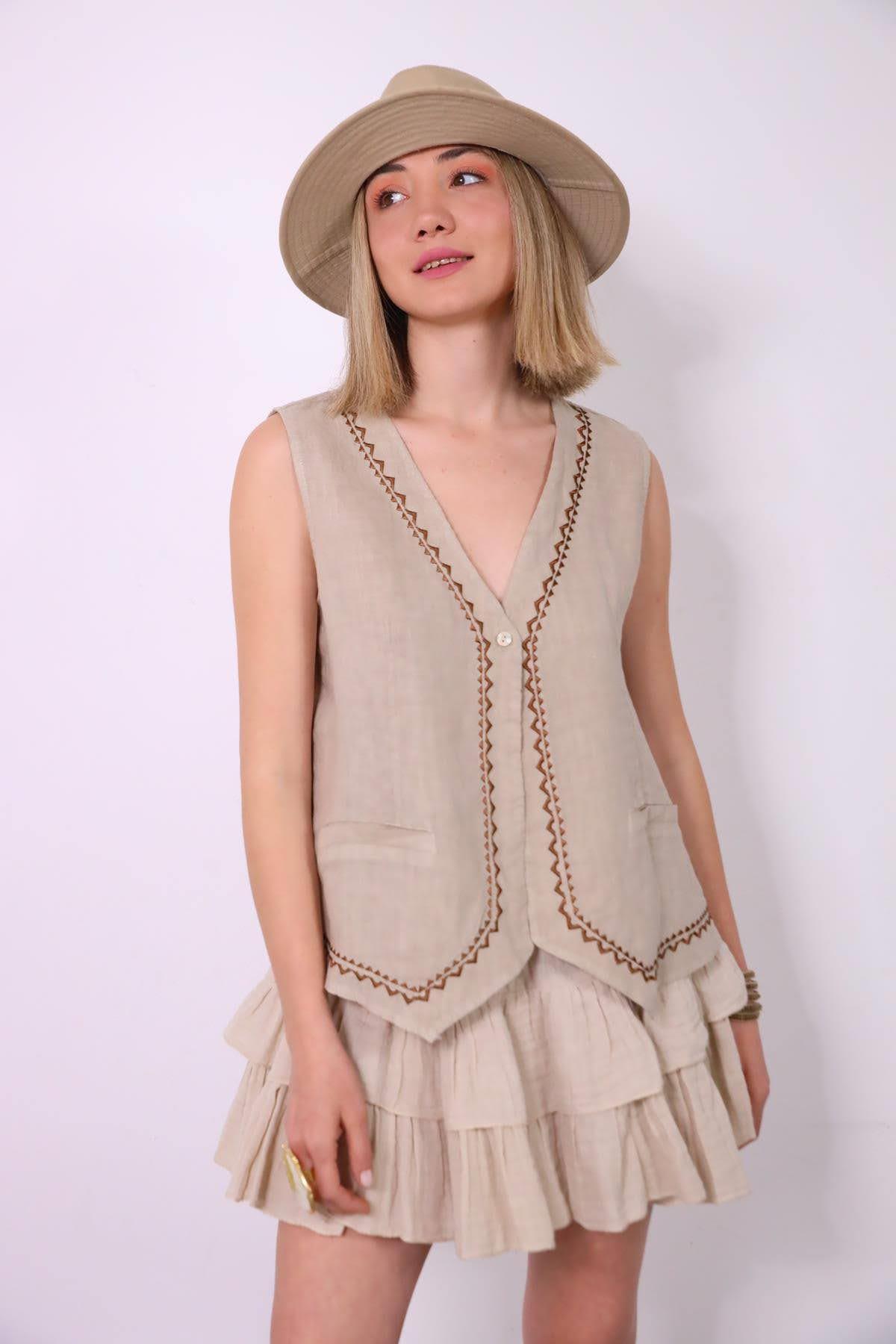 Krem Rengi Tek Düğmeli İşlemeli Keten Yelek - Şaman Butik Krem Rengi Tek Düğmeli İşlemeli Keten Yelek