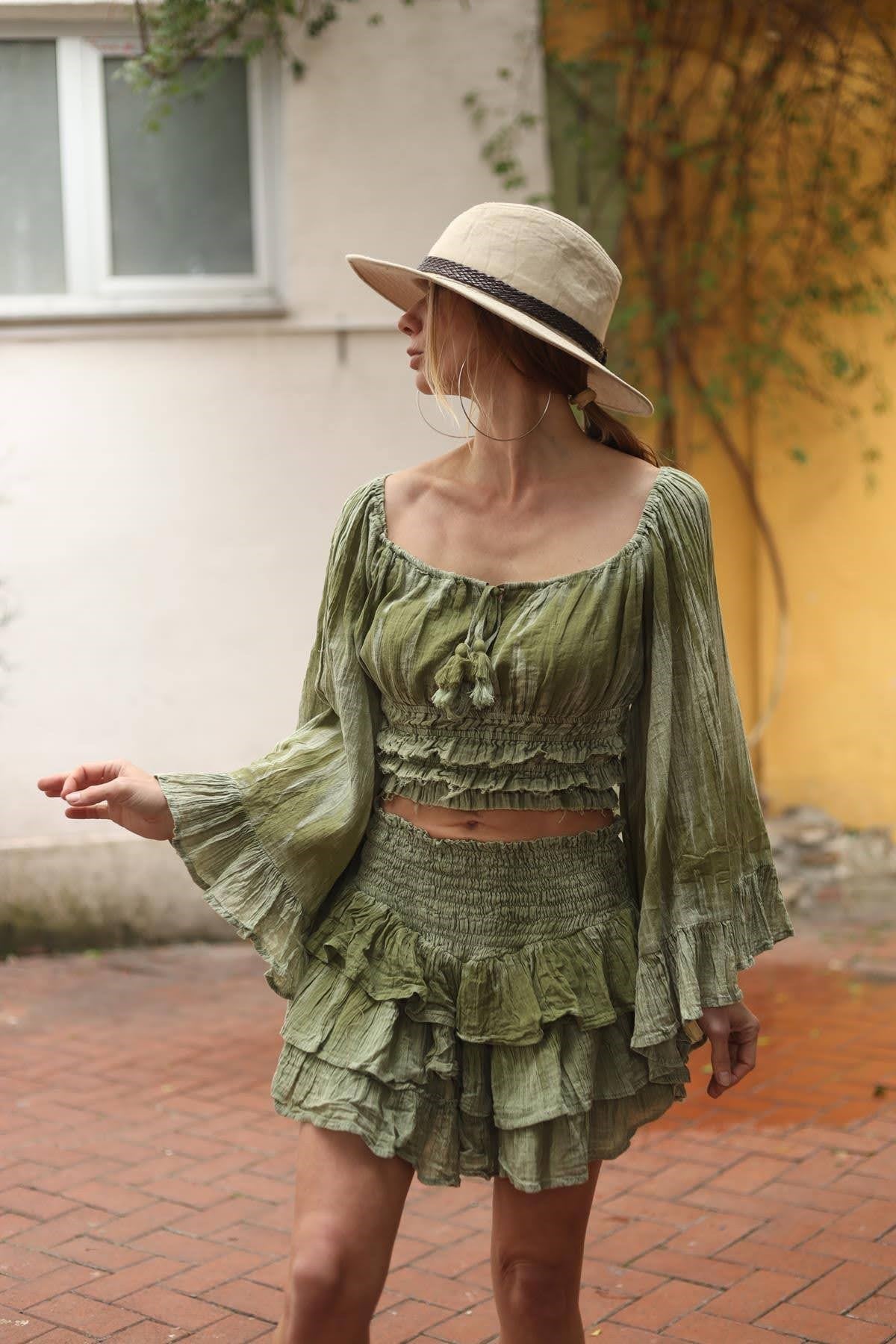 Haki Taşlanmış Kimono Kollu Crop Bluz