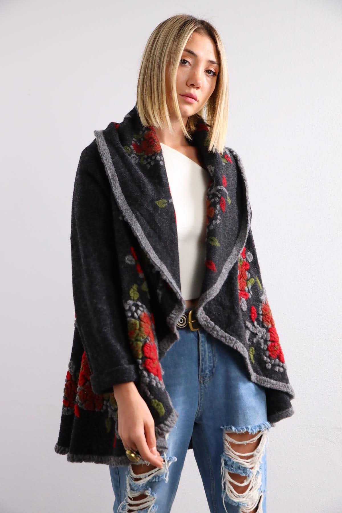 Antrasit Şal Yaka Çiçek Desenli Keçe Ceket - Şaman Butik Antrasit Şal Yaka Çiçek Desenli Keçe Ceket