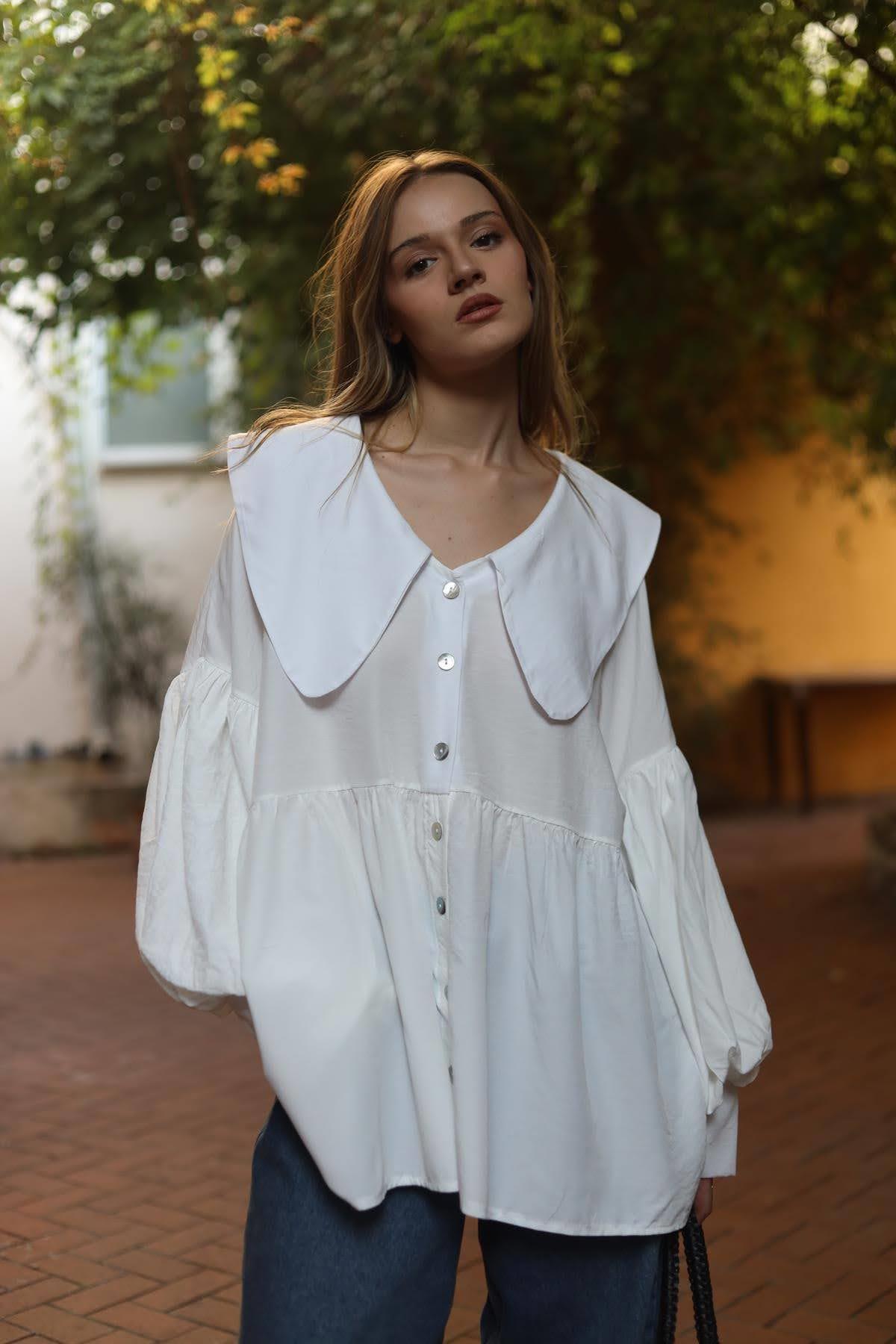 White Large Collar Balloon Sleeve Shirt