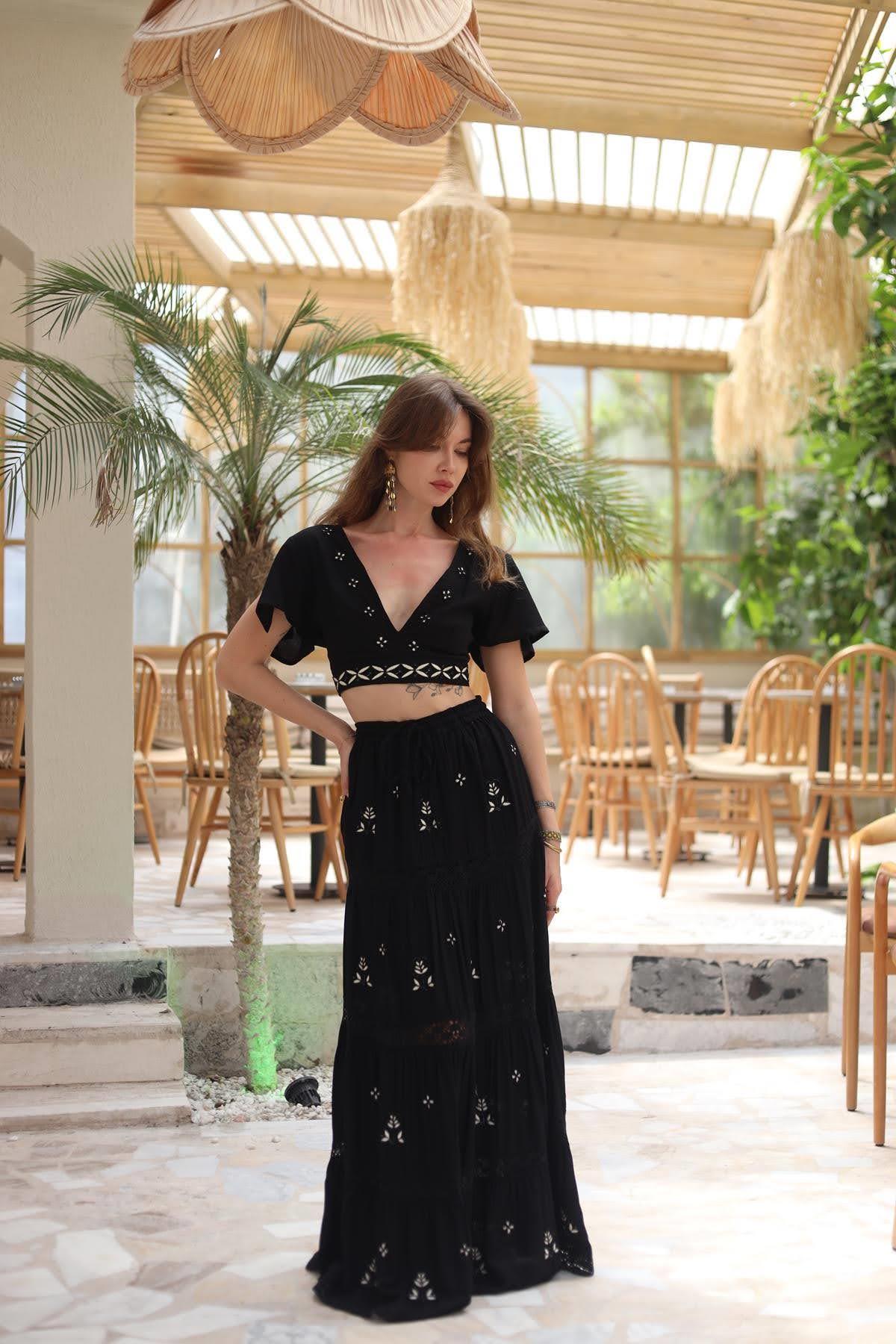 Black Embroidered Lace Detailed Crop and Skirt Set