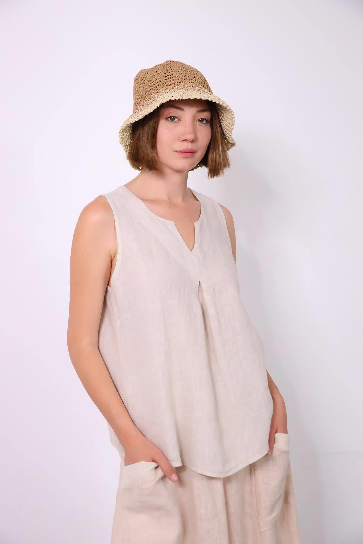 Krem Rengi Kesik Yaka Pileli Keten Kolsuz Bluz - Şaman Butik Krem Rengi Kesik Yaka Pileli Keten Kolsuz Bluz