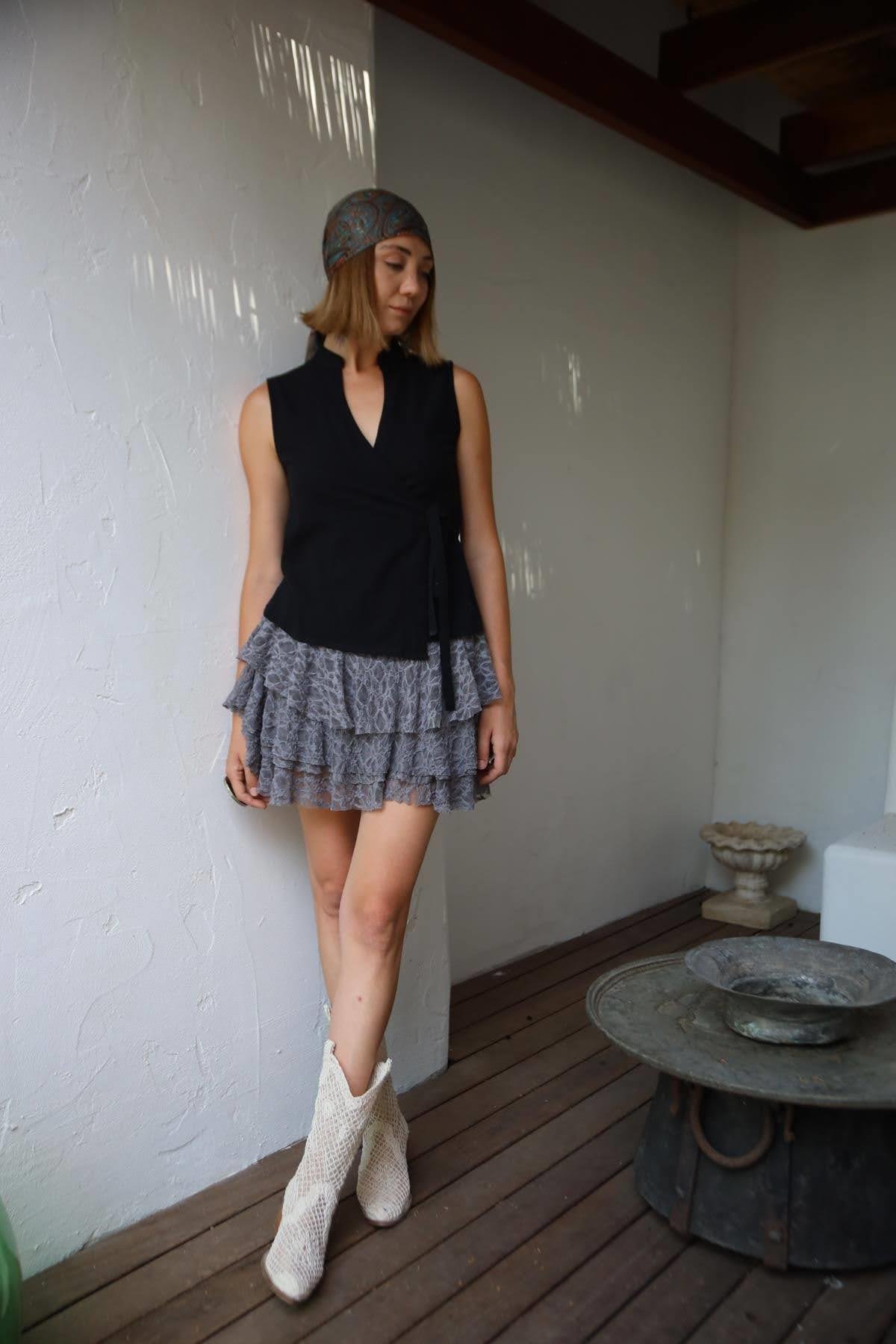  Gri Dantelli Kat Kat Mini Şort Etek