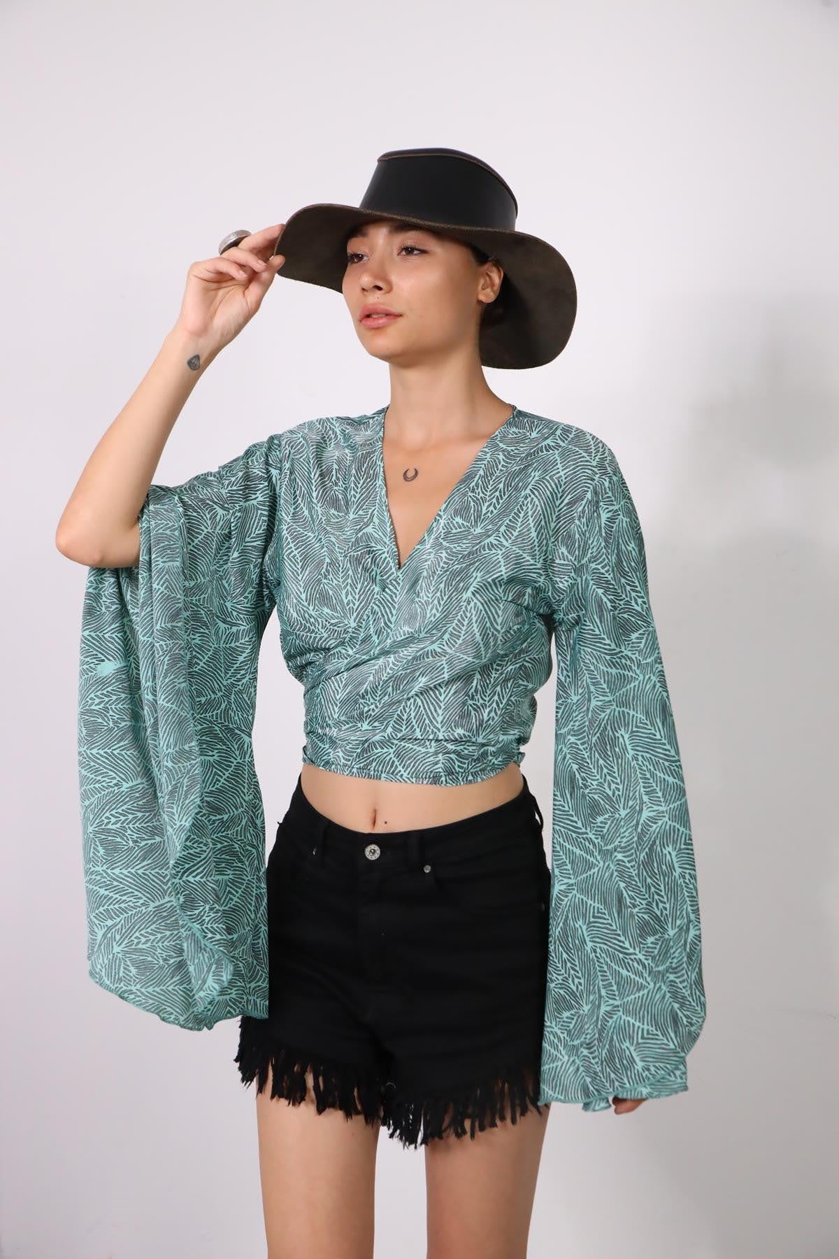 Açık Mavi Yarasa Kol İpek Bolero - Şaman Butik Açık Mavi Yarasa Kol İpek Bolero