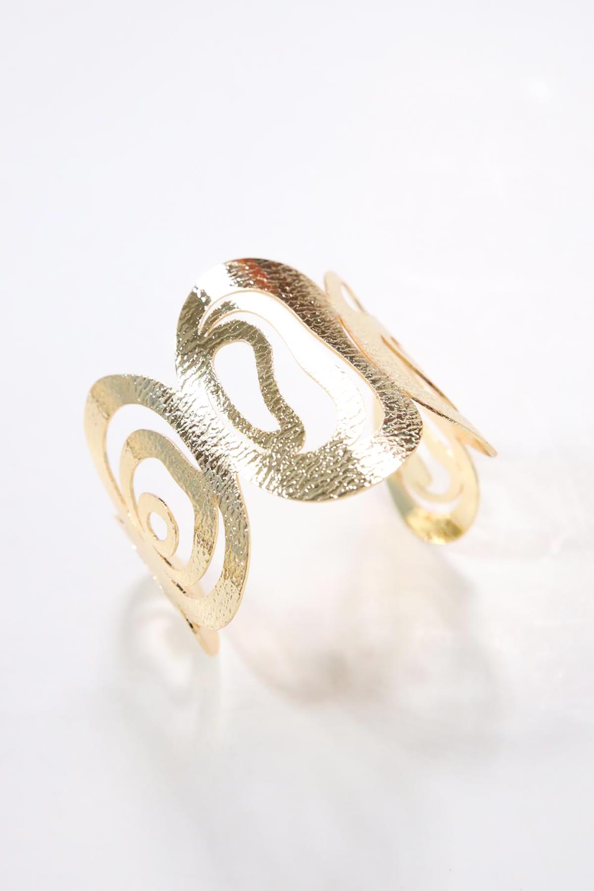 Dokulu Halka Tasarım Altın Kaplama Kelepçe Bileklik - Şaman Butik Dokulu Halka Tasarım Altın Kaplama Kelepçe Bileklik