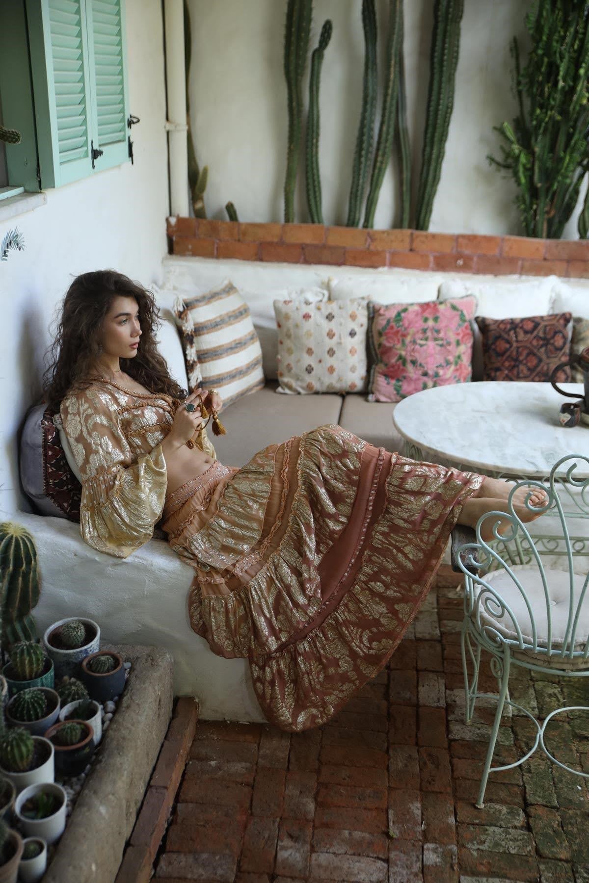 Camel Rengi Gradyanlı Otantik Nakışlı Takım