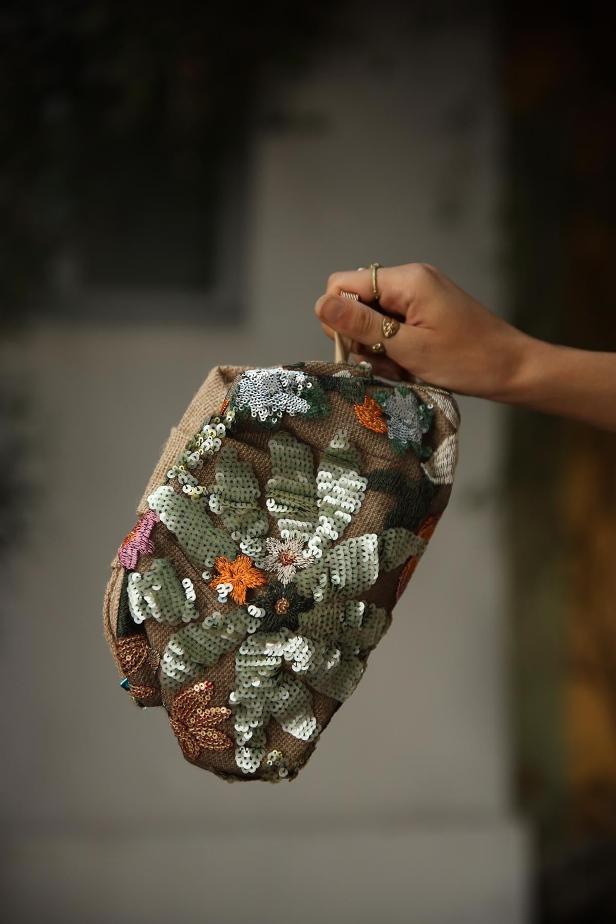 Vizon Rengi Payetli İşlemeli Clutch Çanta