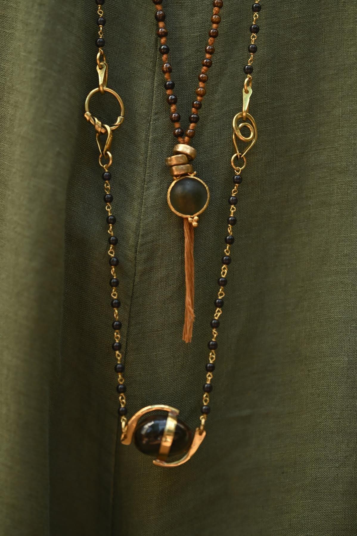 Antik Cam Detaylı Ahşap Tasarım Bronz Kolye