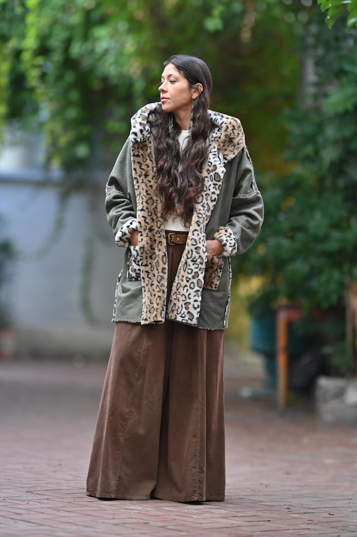 Haki Leopar Desenli Çift Taraflı Uzun Nubuk Ceket
