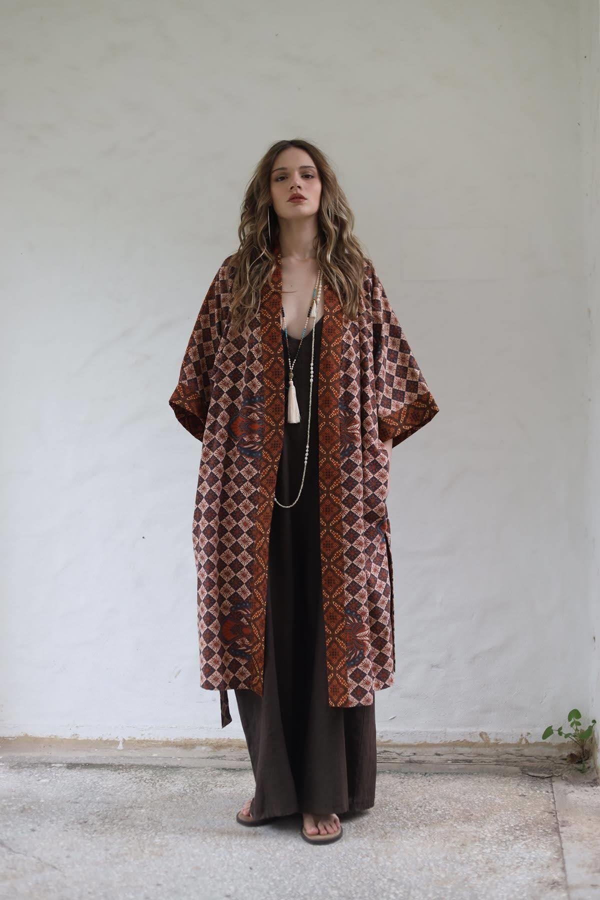 Kiremit Rengi Etnik Desenli Otantik Kaftan