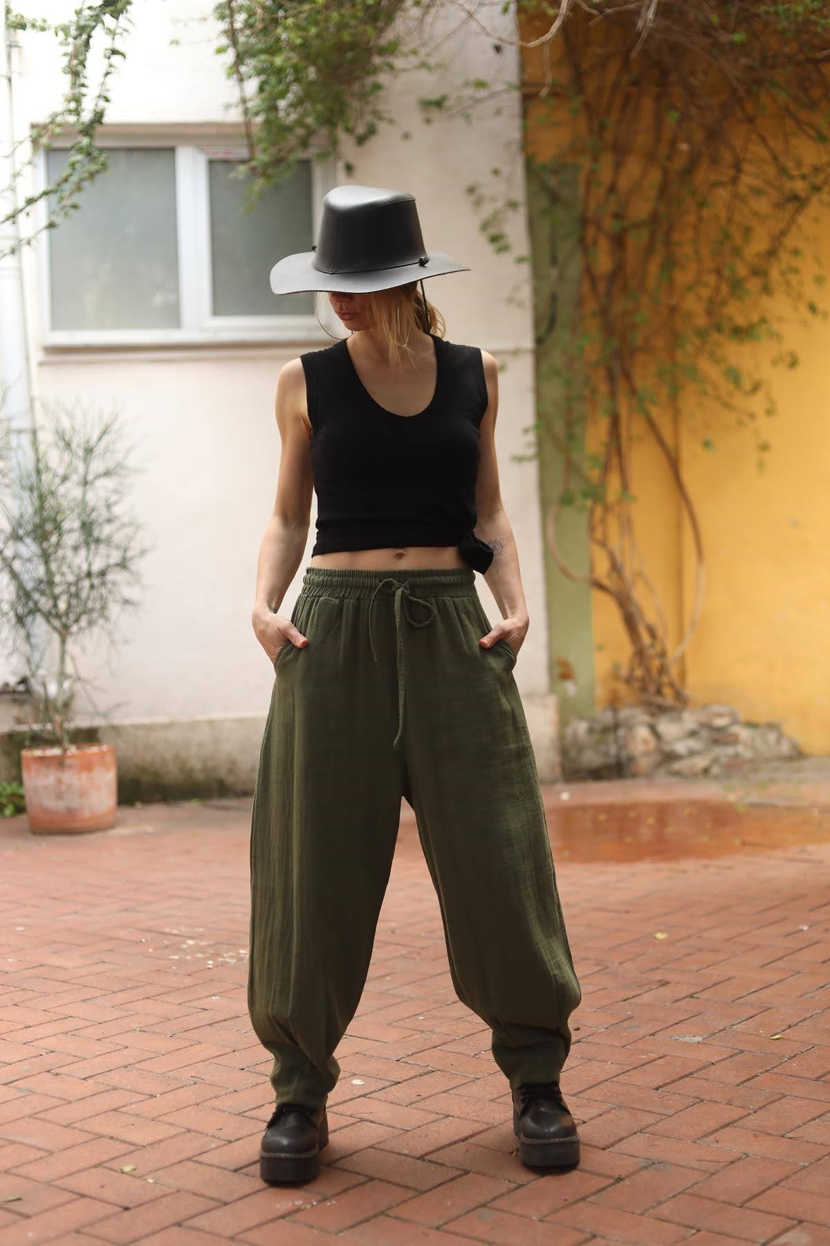 Koyu Yeşil Beli Lastikli Pantolon