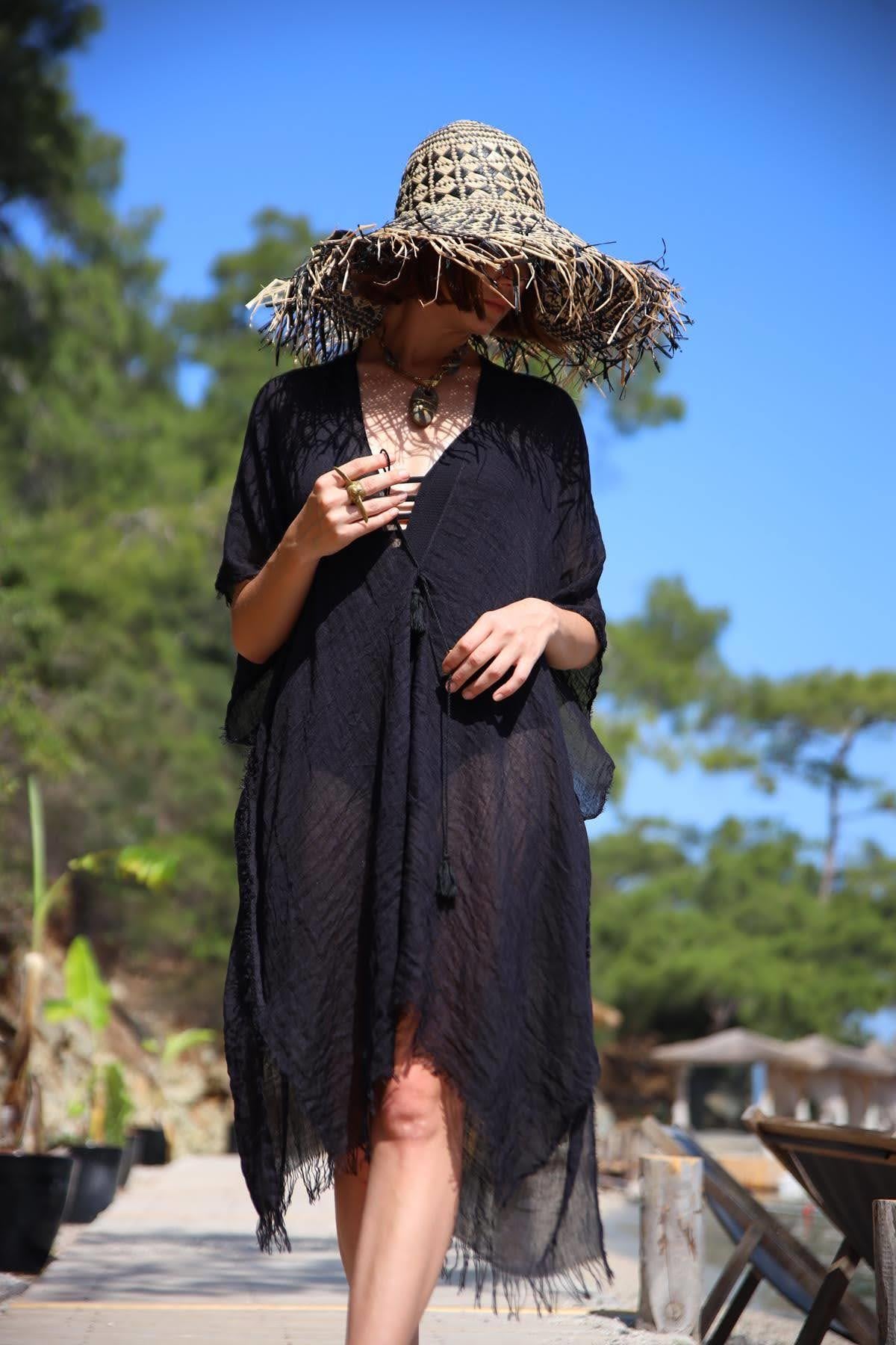  Siyah Püsküllü Pareo